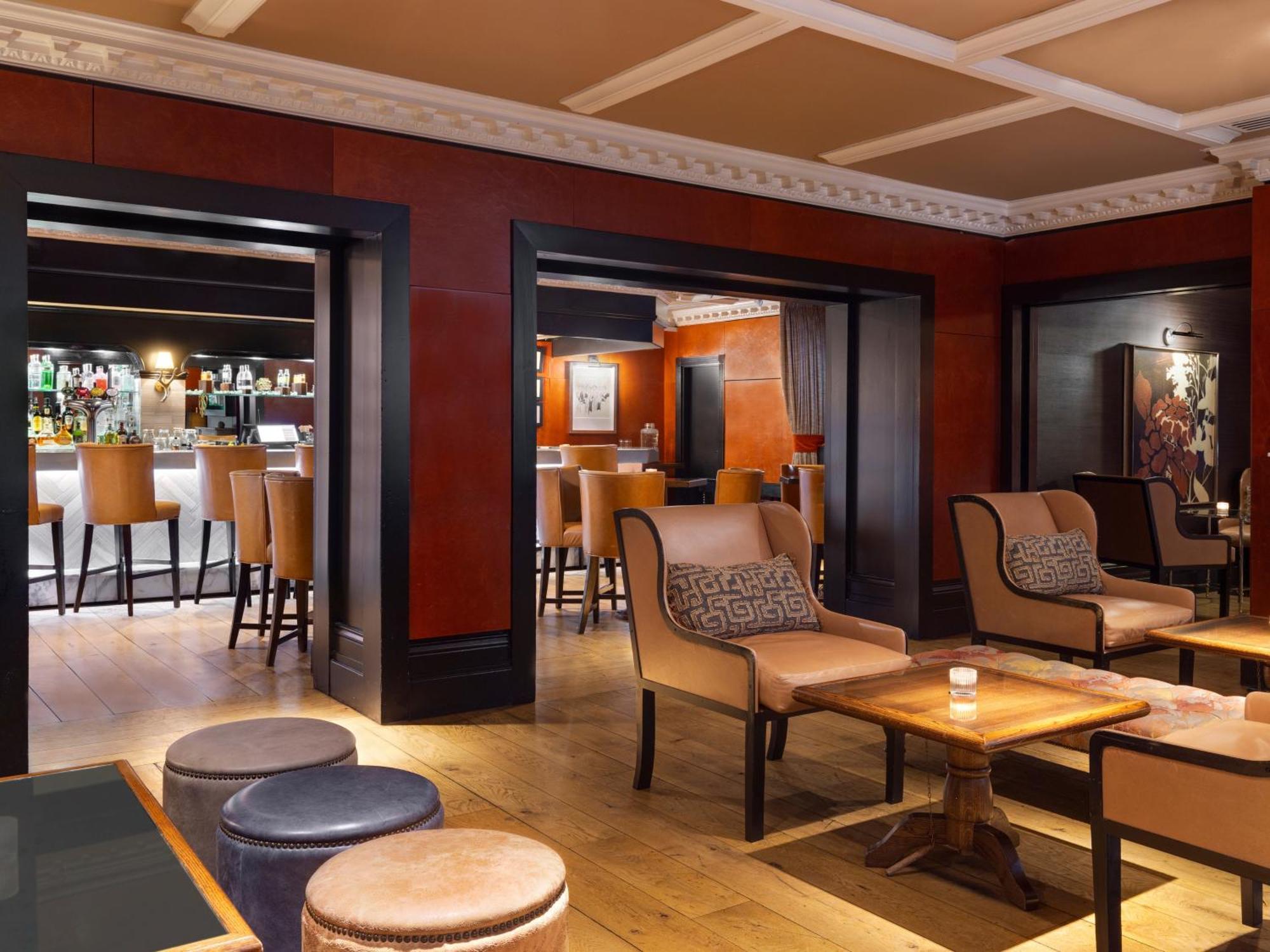 Hotel St. Ermin's Hotel, Autograph Collection