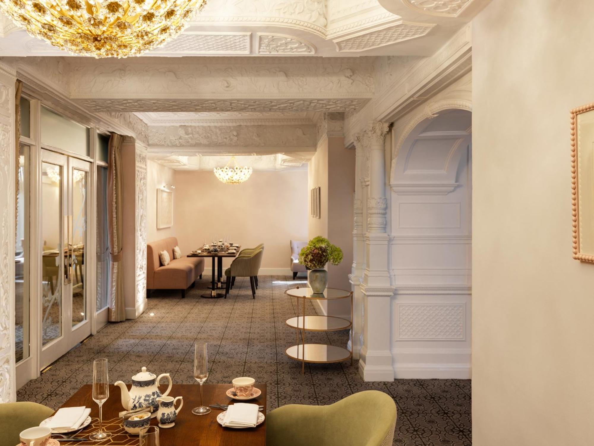 St. Ermin's Hotel, Autograph Collection Hotel