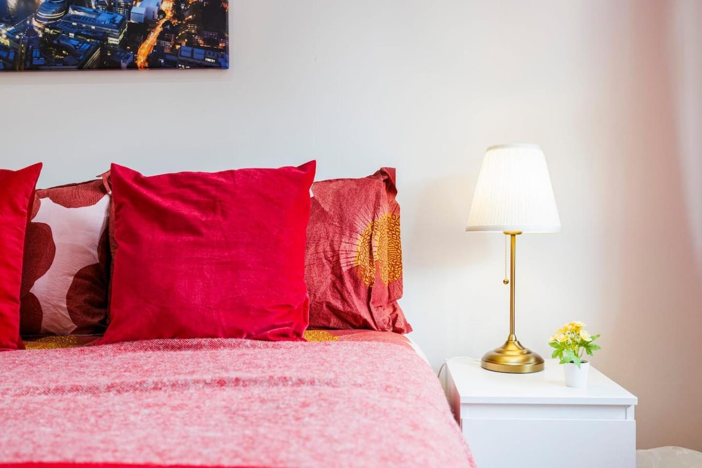 Apartment 2 Bedroom Charming & Magnificent Flat