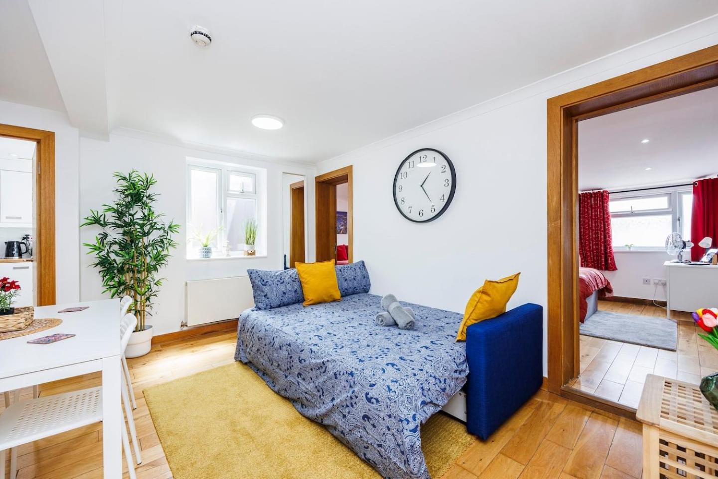 Apartment 2 Bedroom Charming & Magnificent Flat *