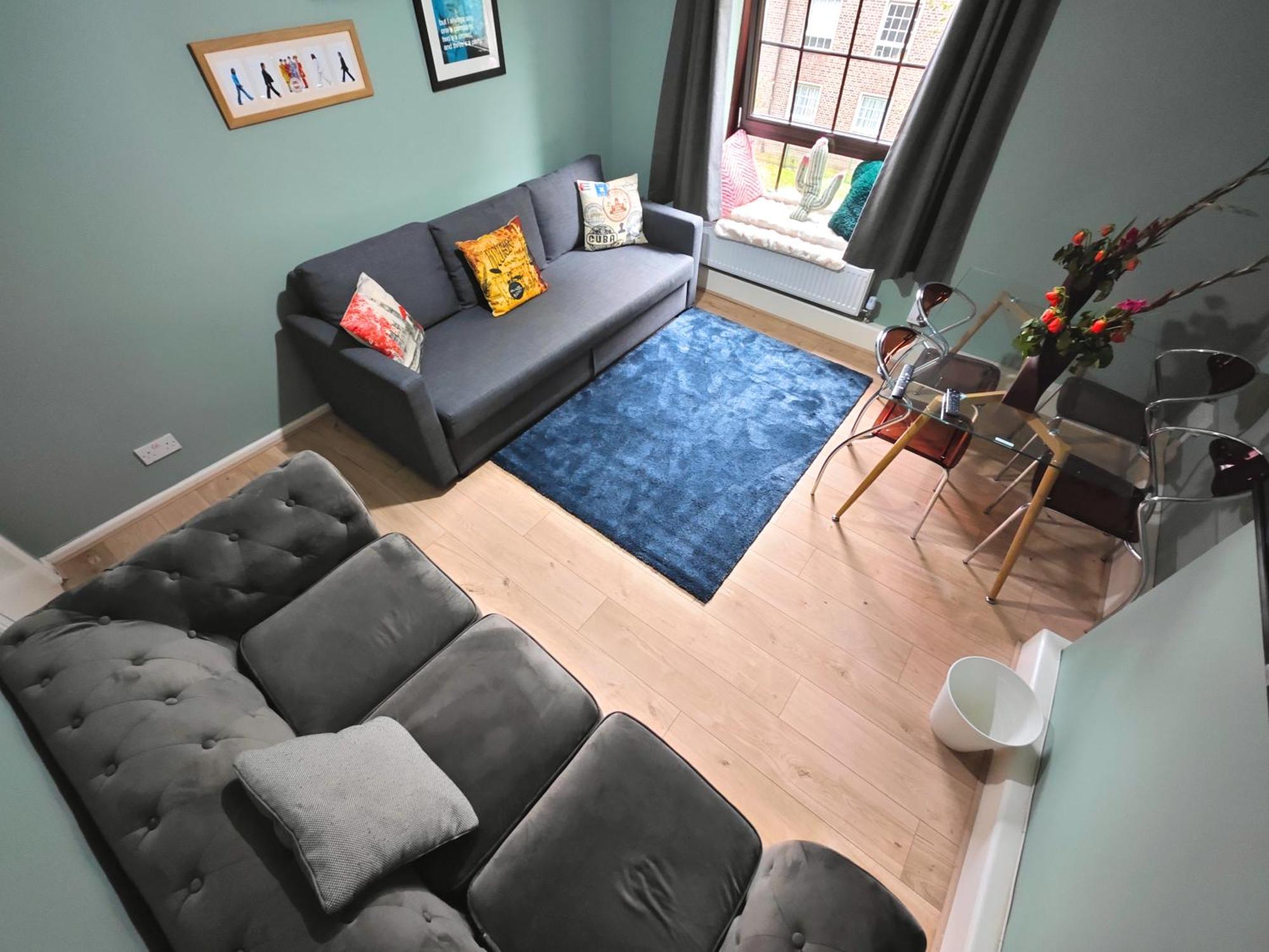 2 Bedroom Flat In - Old St - Zone 1 * Londen