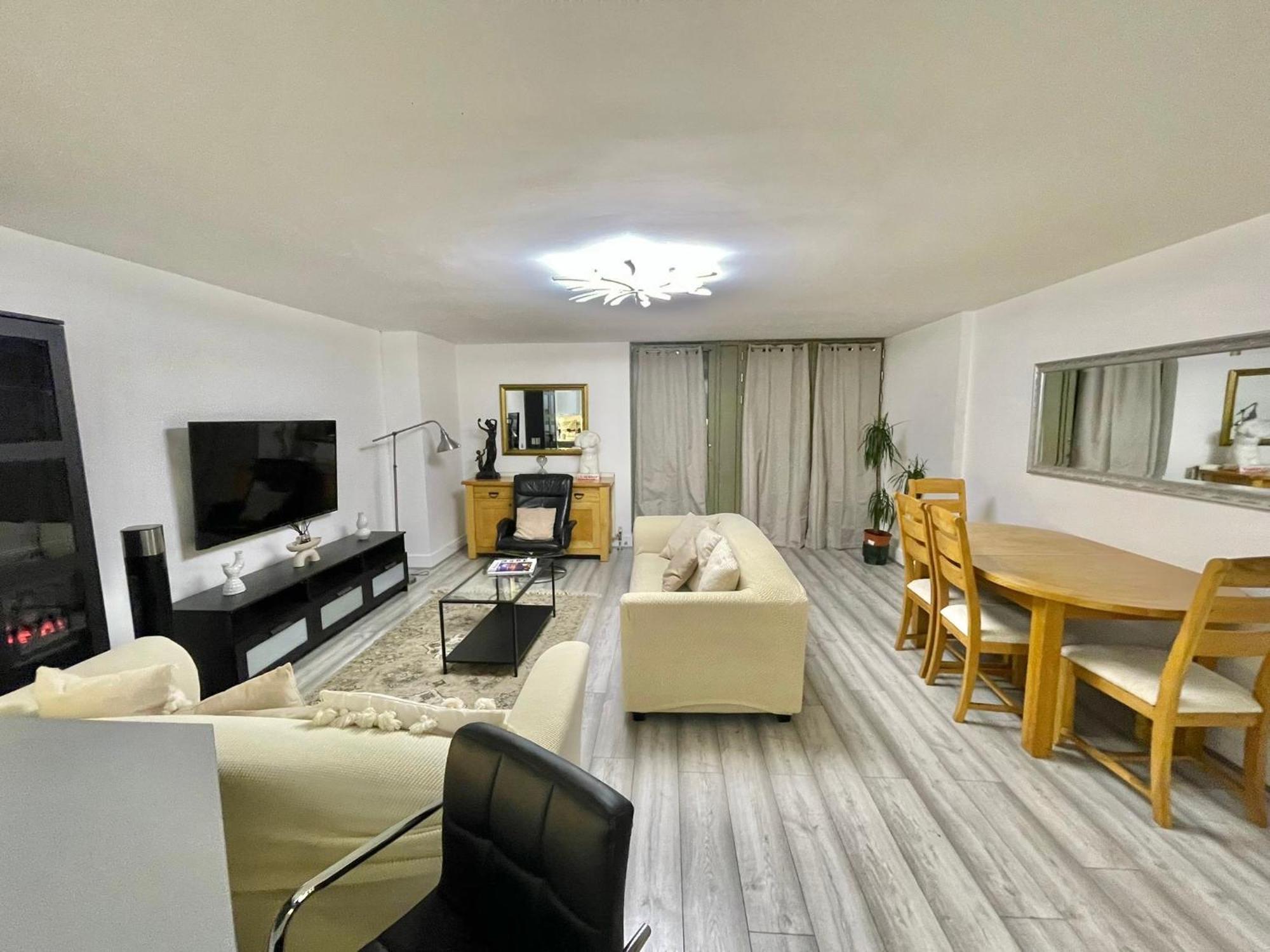 Apartment Entire 1 Bedroom Flat At Kensington Gardens Close To Hyde Park, Paddington St London