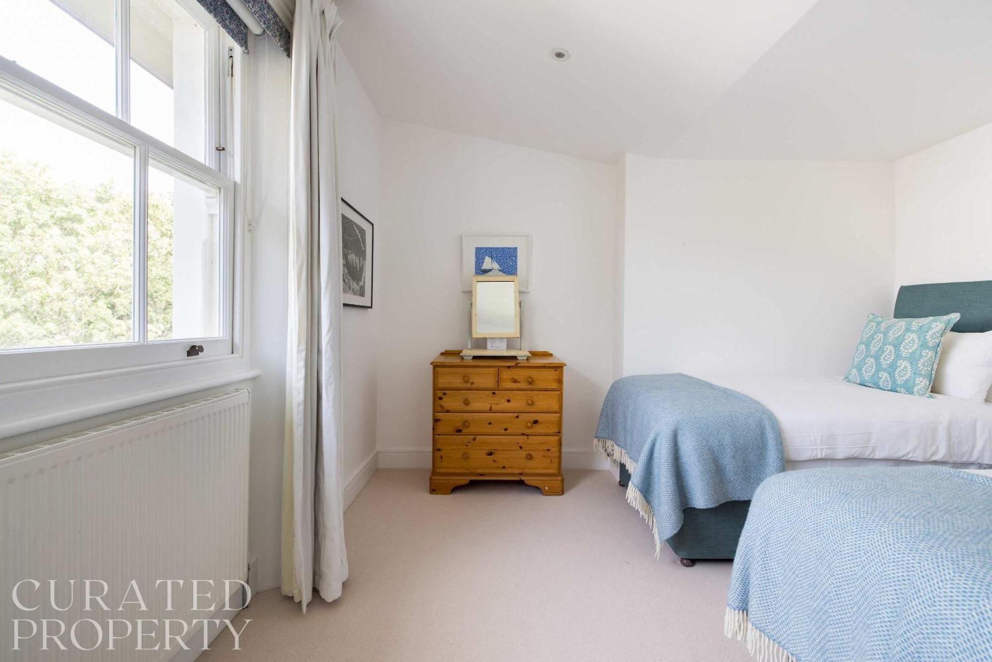 Elegant Primrose Hill Townhouse With Garden London
