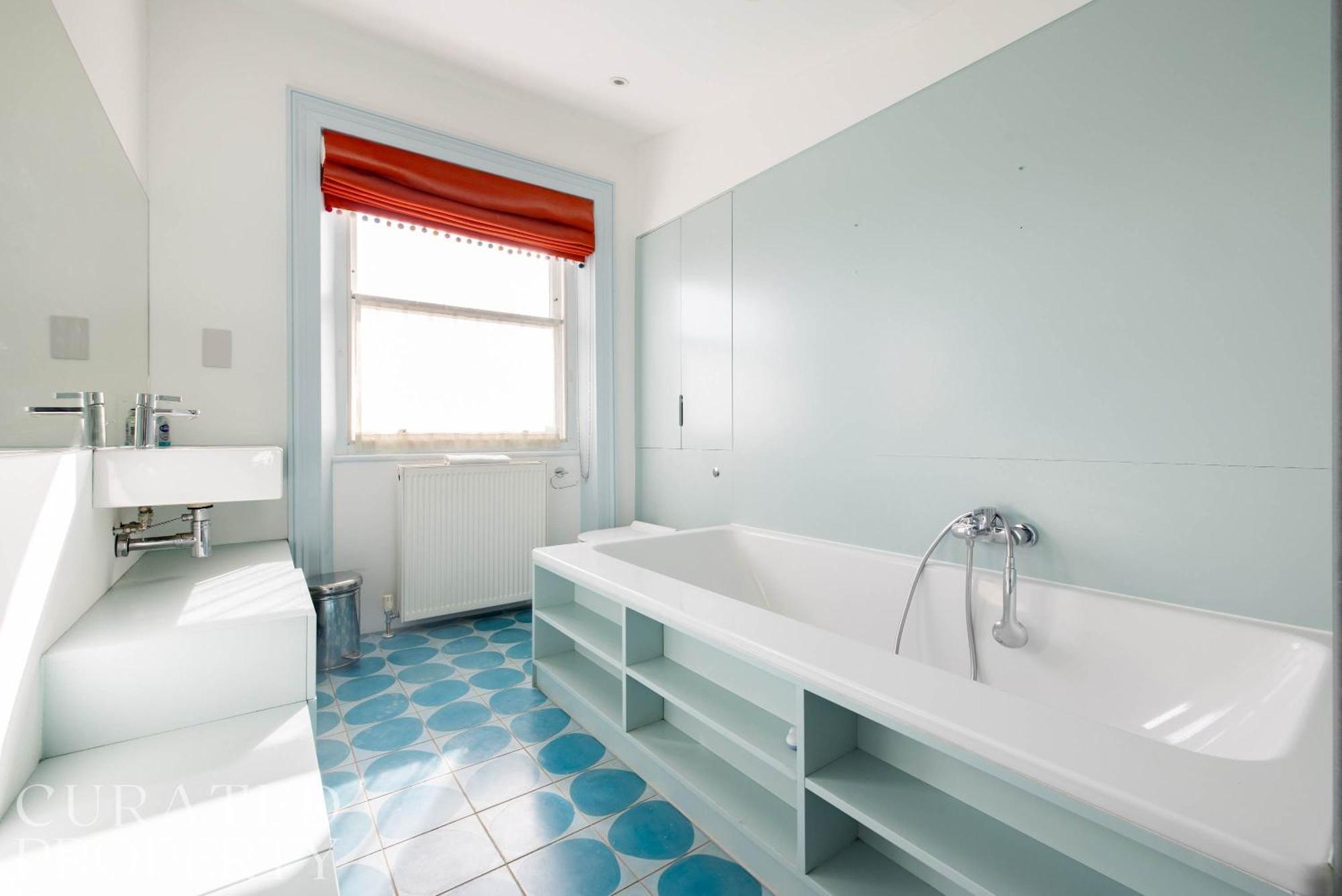 Elegant Primrose Hill Townhouse With Garden London