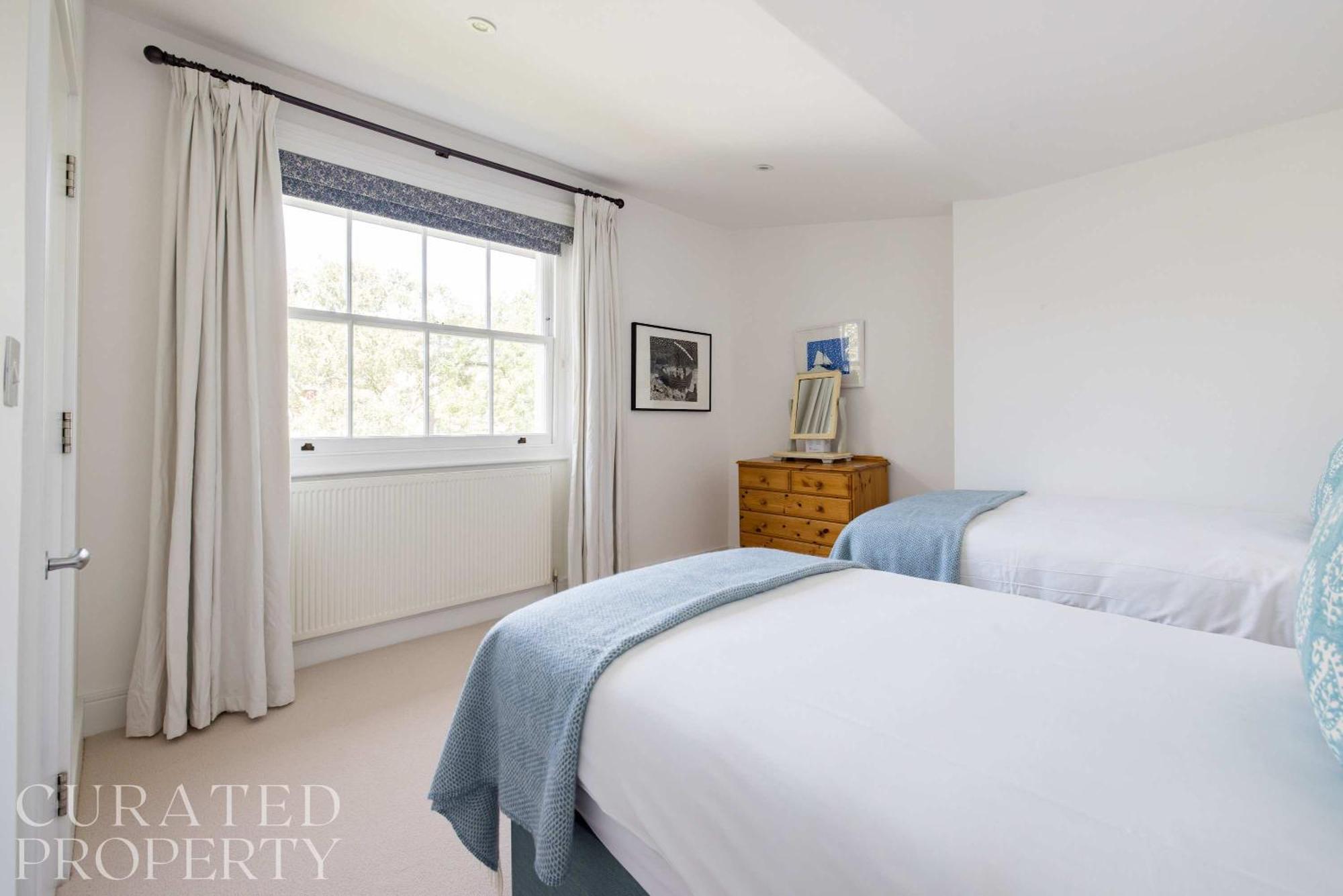 Elegant Primrose Hill Townhouse With Garden * London