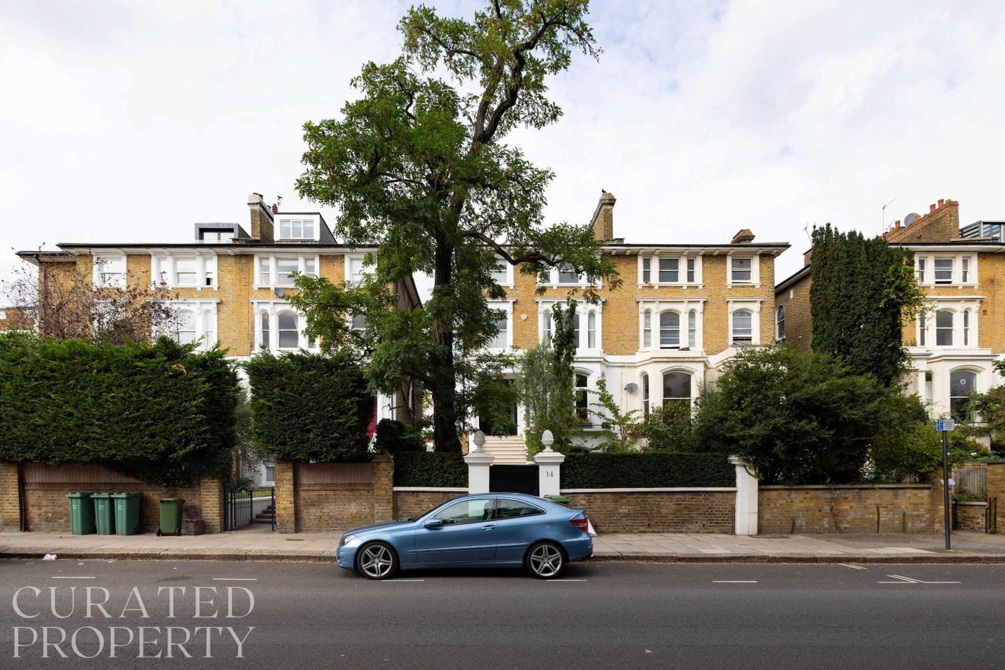 Elegant Primrose Hill Townhouse With Garden *