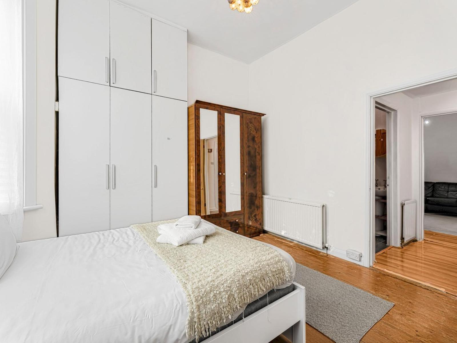Bright & Cozy East 1-bed Flat With Garden London
