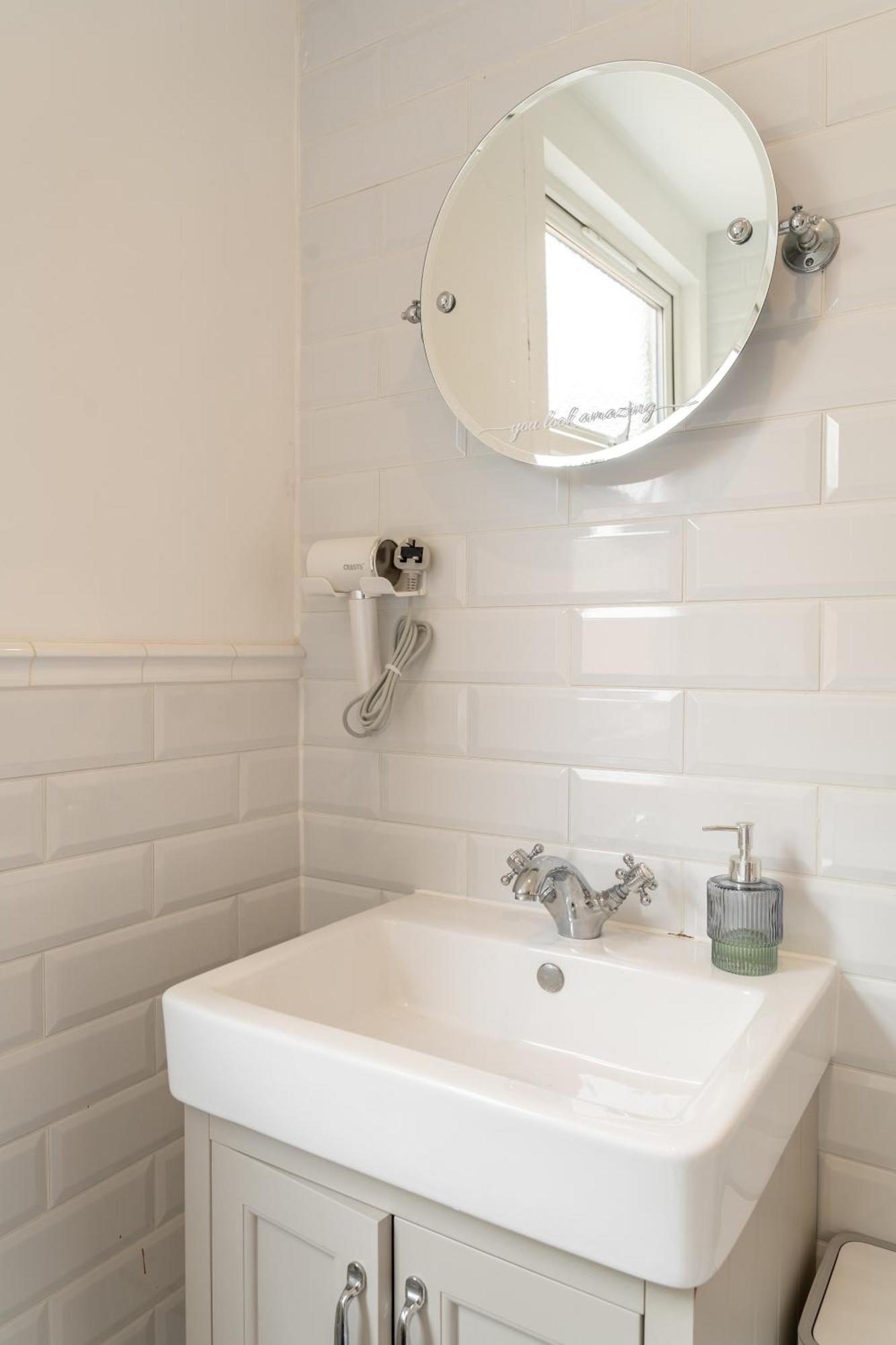 Lejlighed Beautiful 2 Bedroom With Private Garden In Wimbledon - Minutes From