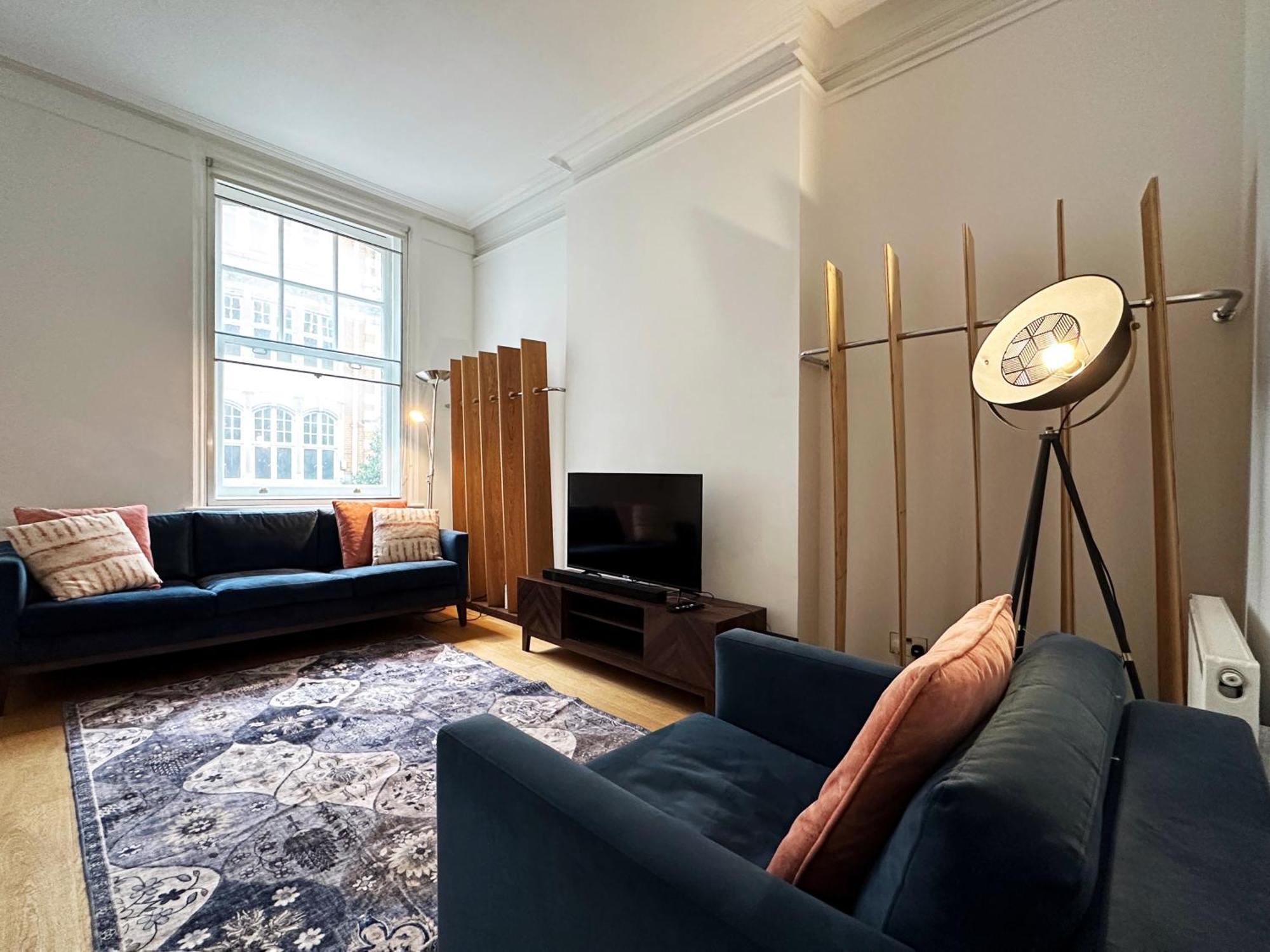Theo's 2 Bedroom In * London