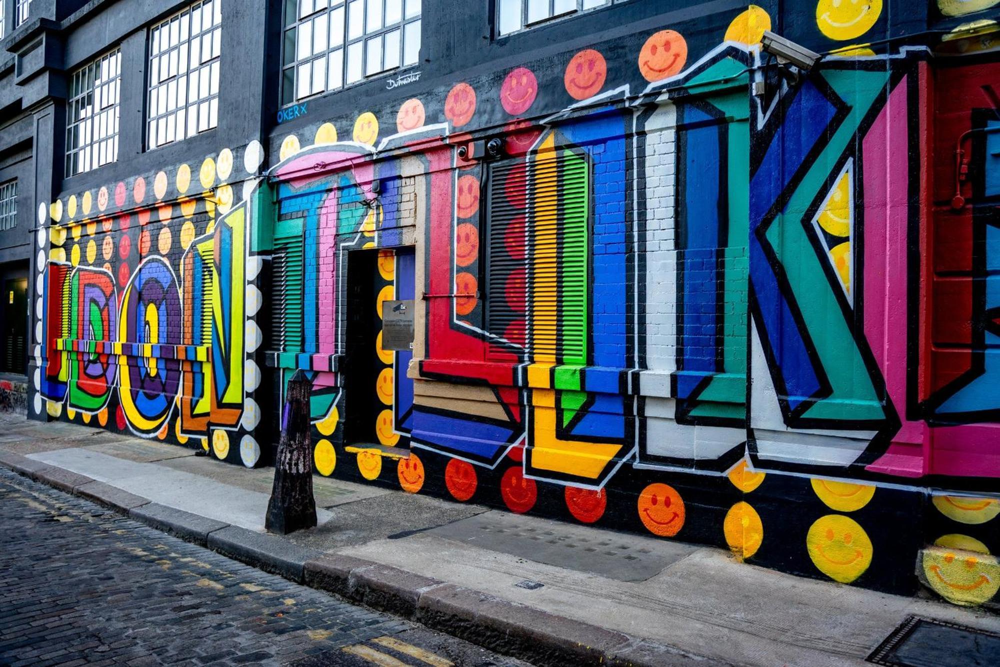 Quirky 3 Bedroom Flat In Shoreditch Leilighet London