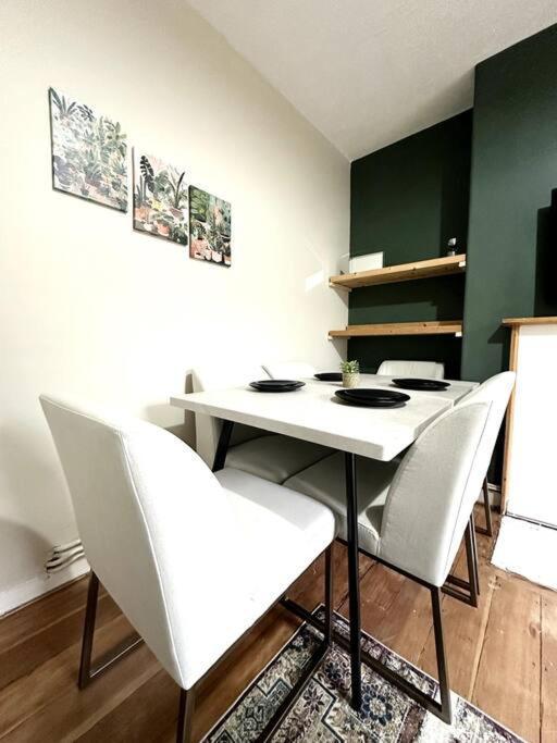 Quirky 3 Bedroom Flat In Shoreditch Leilighet London