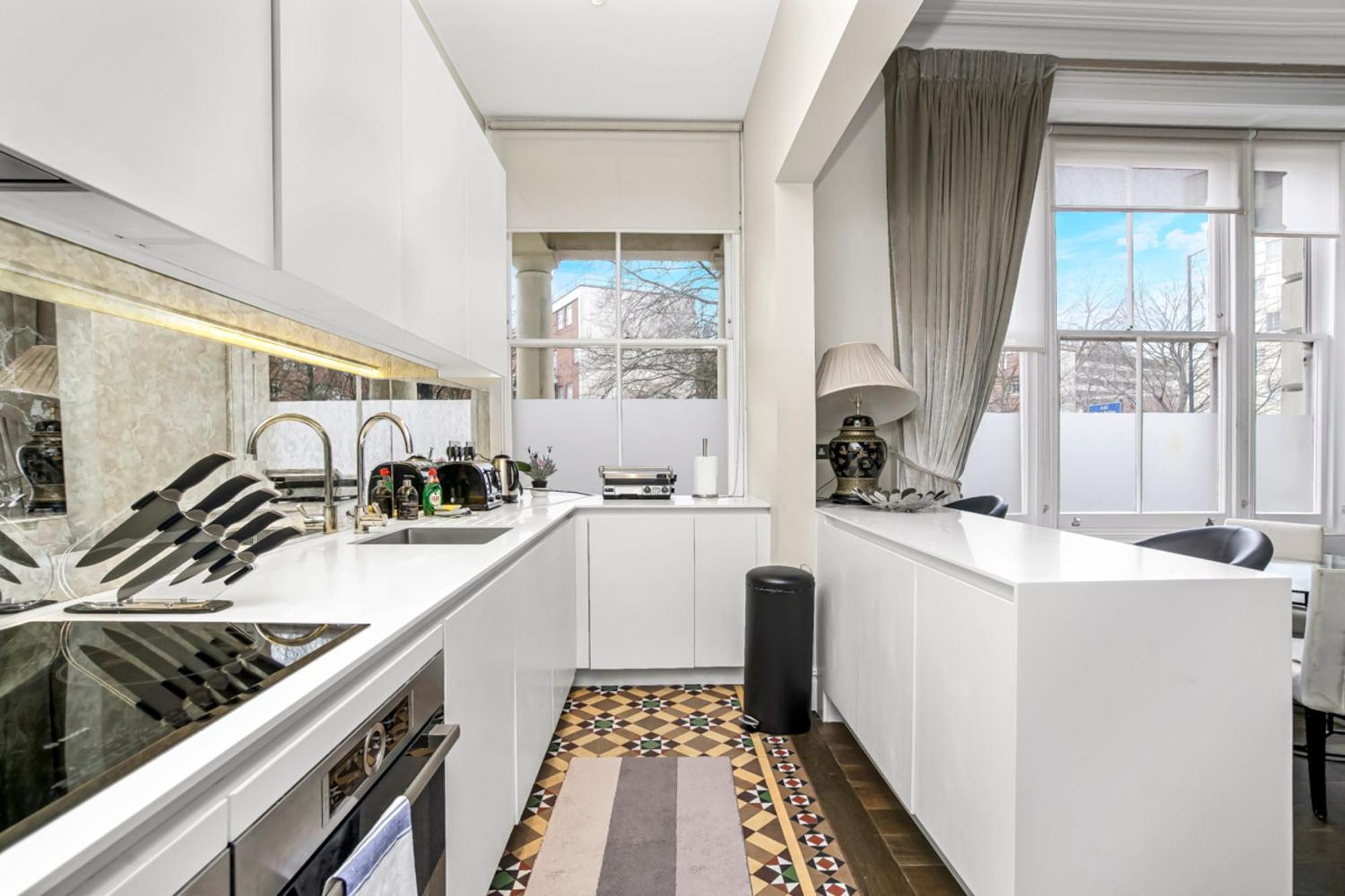 Stunning 3 Bed Paddington Lejlighed *