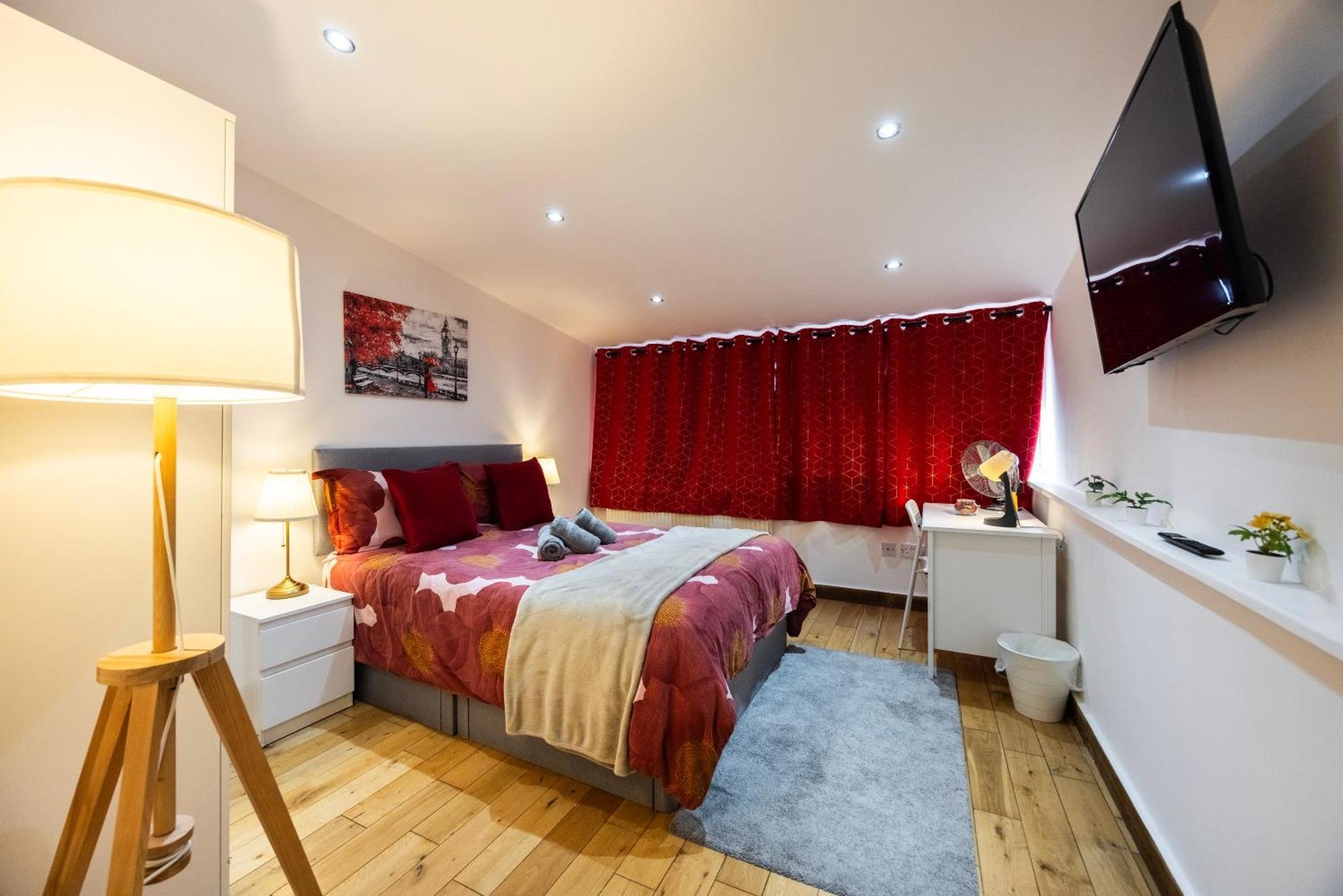 2 Bedroom Charming & Magnificent Flat *