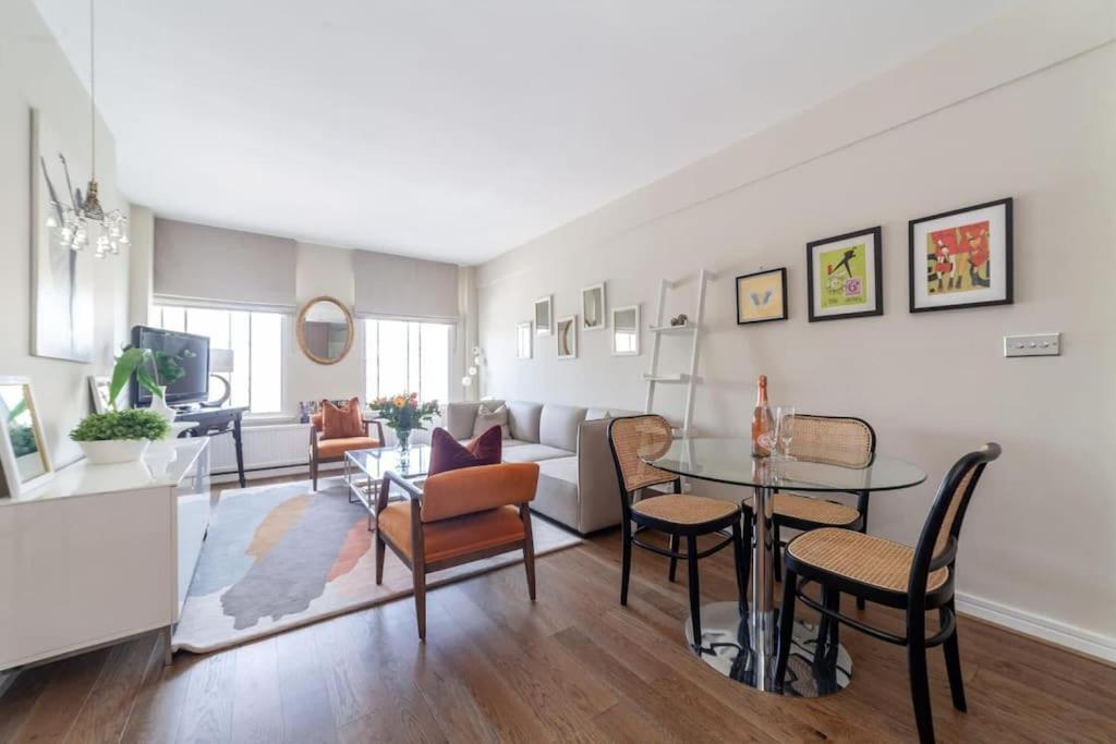 Appartement Elegant 2 Bedroom Apartment, Steps From History & V&a Museums, 2 Bathroom & 2 Elevators