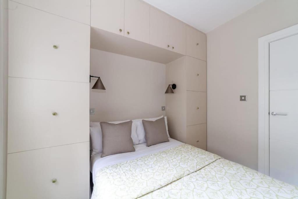 Elegant 2 Bedroom Apartment, Steps From History & V&a Museums, 2 Bathroom & 2 Elevators Appartement *