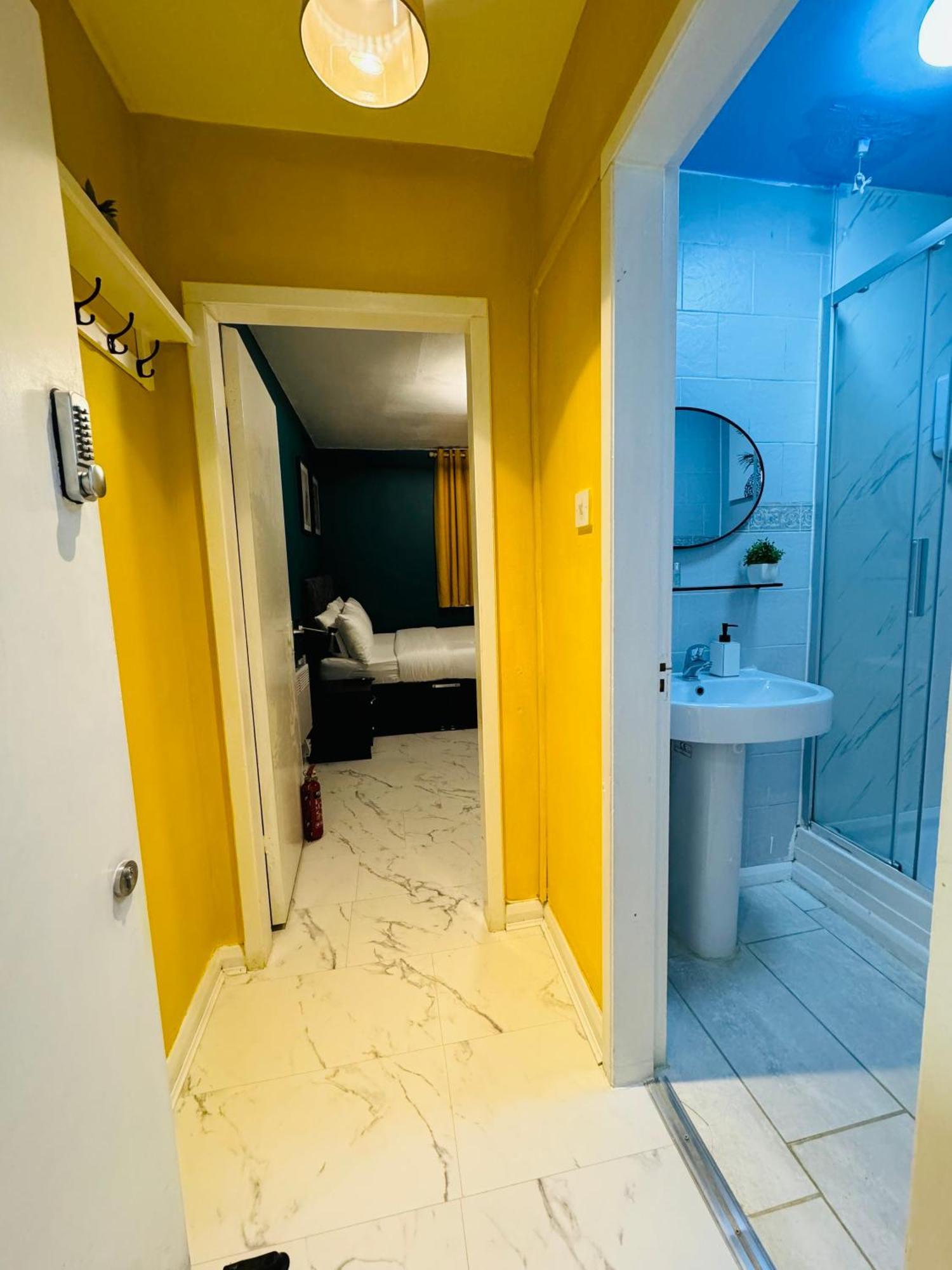 Private Flat In 1190 Lägenhet *