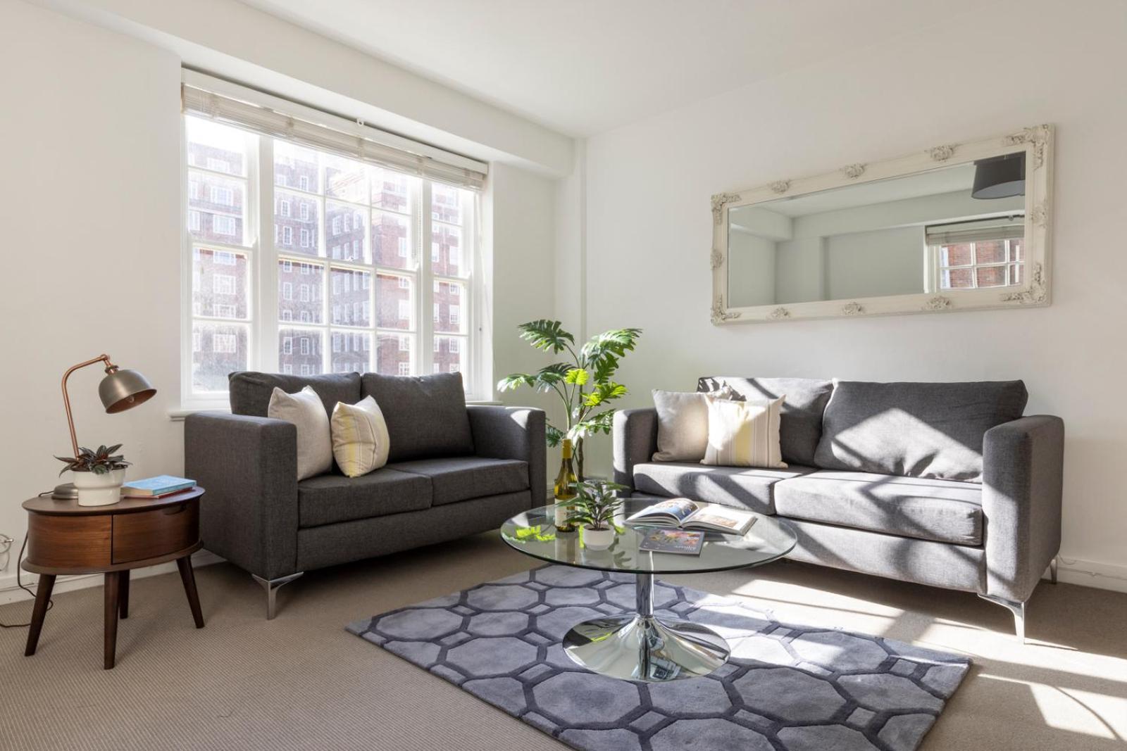 Hotell Dolphin House Serviced 4*