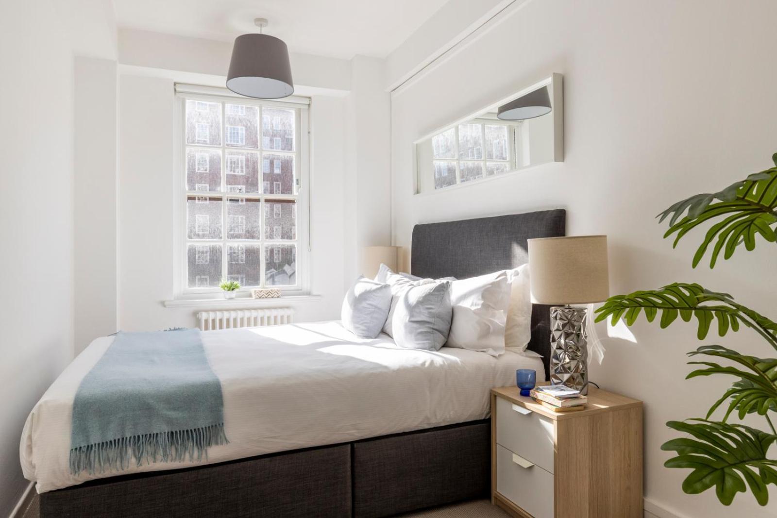 Hotell Dolphin House Serviced 4*