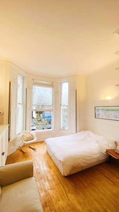 Artist In Notting Hill Appartamento Londra