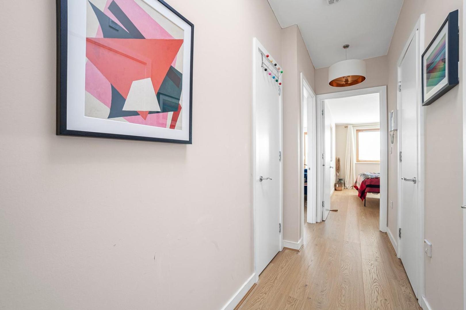 Sunny Shoreditch Oasis Canal Views & Urban Charm Apartment *