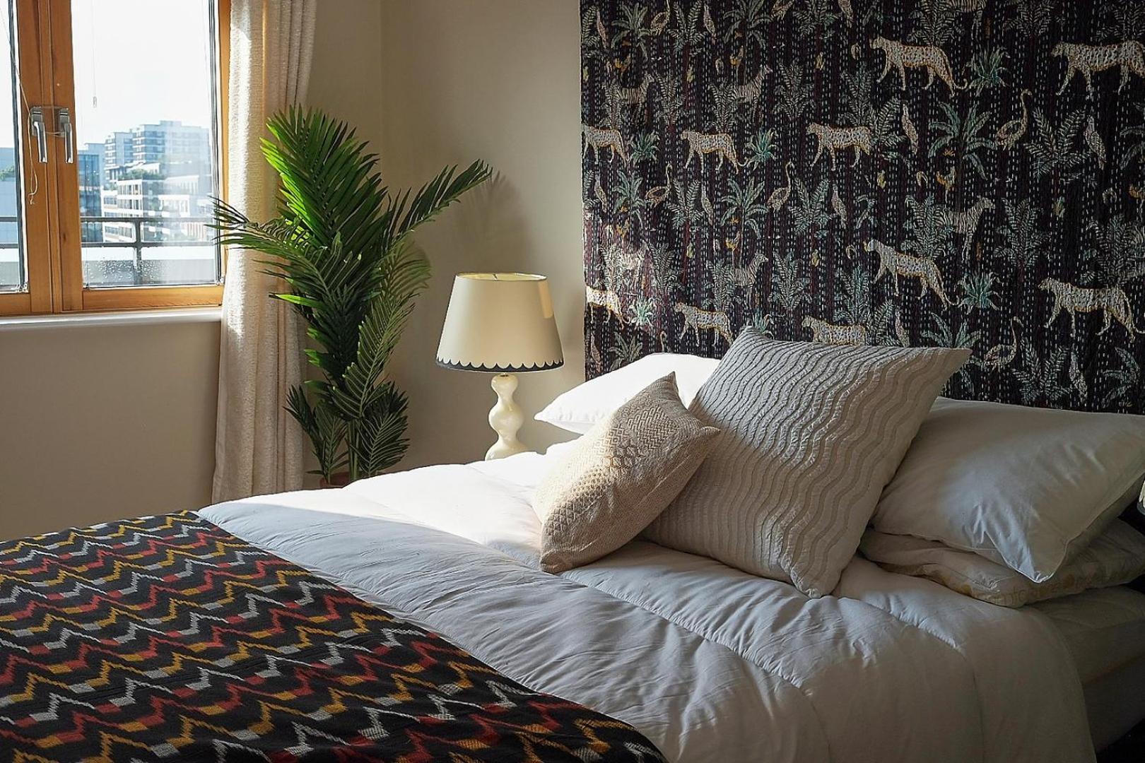 Apartment Sunny Shoreditch Oasis Canal Views & Urban Charm