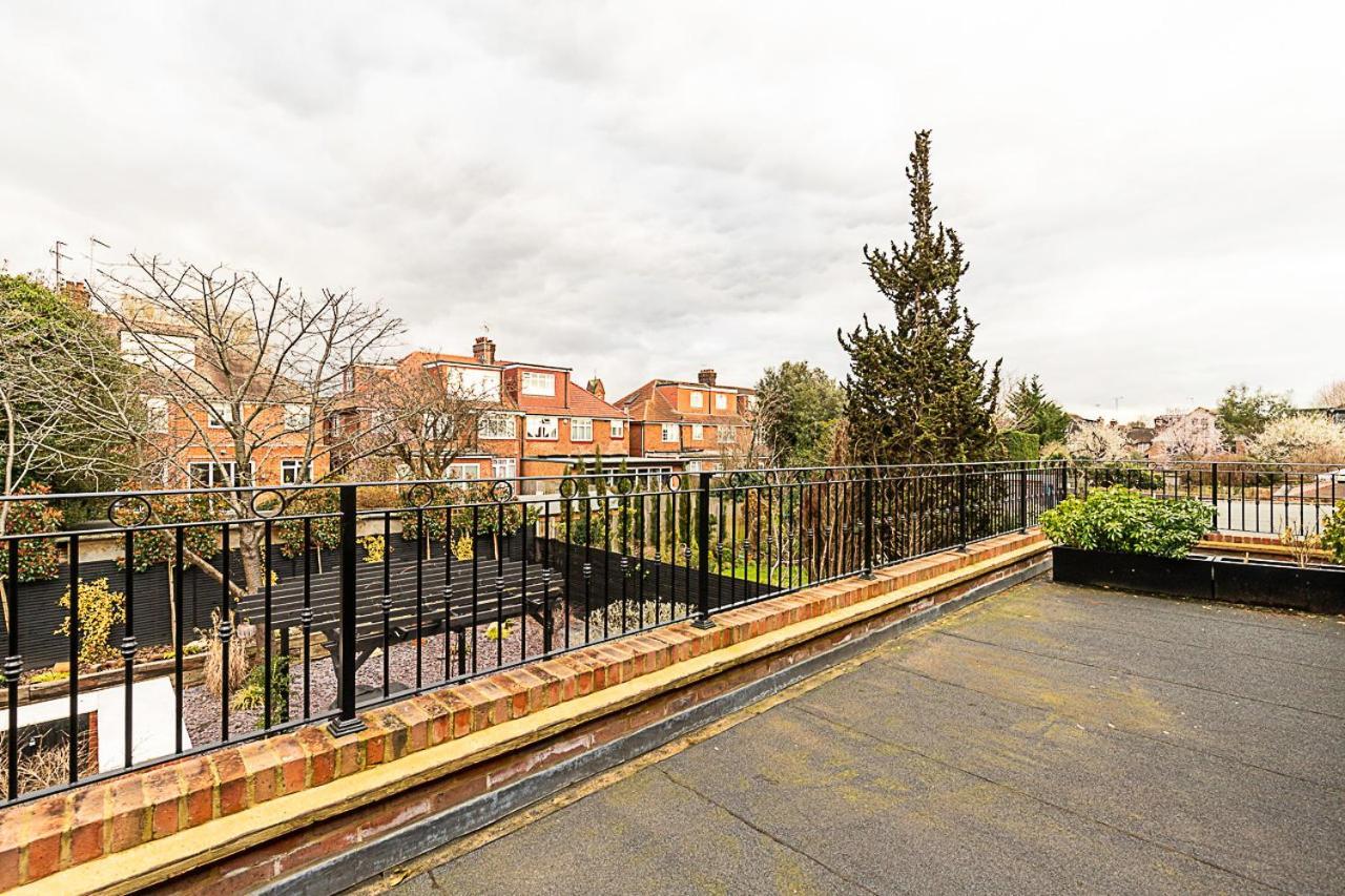 Holiday home Stunning 5 Bed House In Willesden Green! *