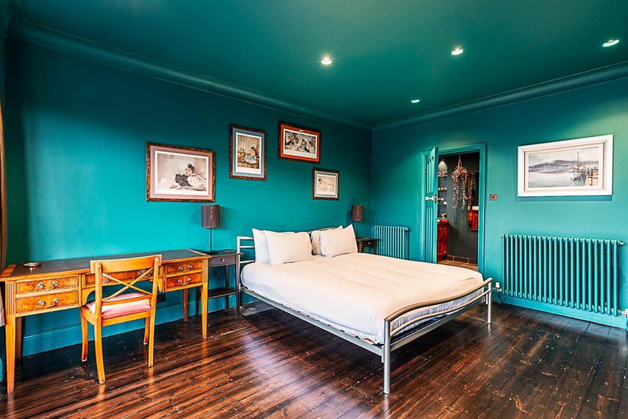 Stunning 5 Bed House In Willesden Green! * London