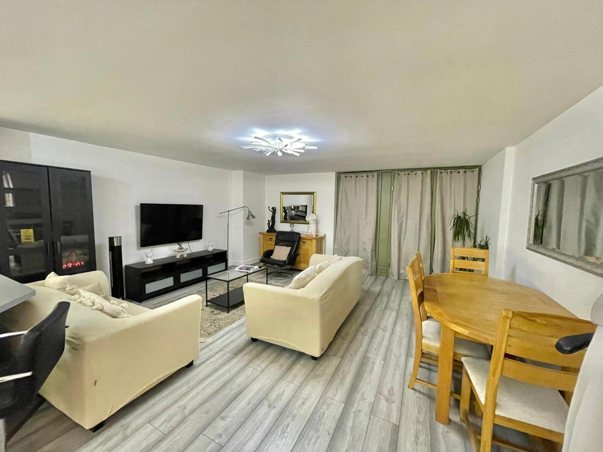 Entire 1 Bedroom Flat At Kensington Gardens Close To Hyde Park, Paddington St