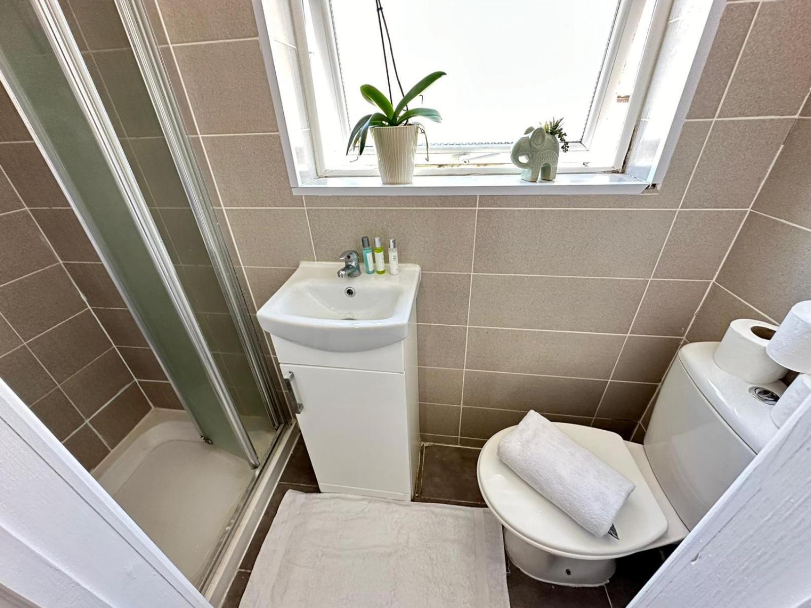 Harrow Road Beautiful Family Appartement