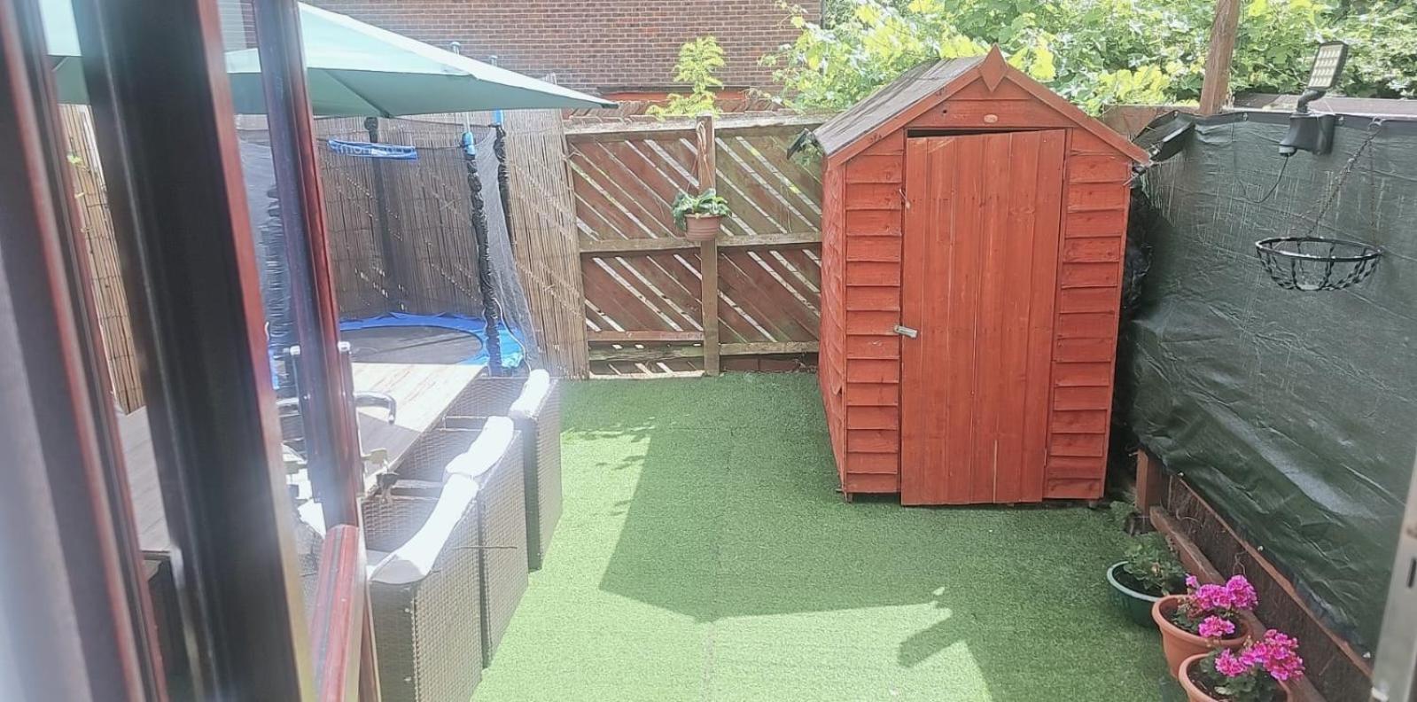 Cosy House Close To Bridge Guest house London