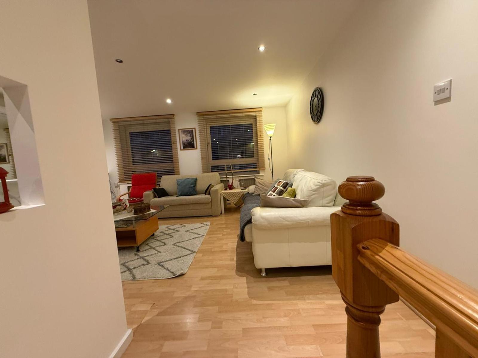 Appartement 3bed Only 3 Stops To Centre