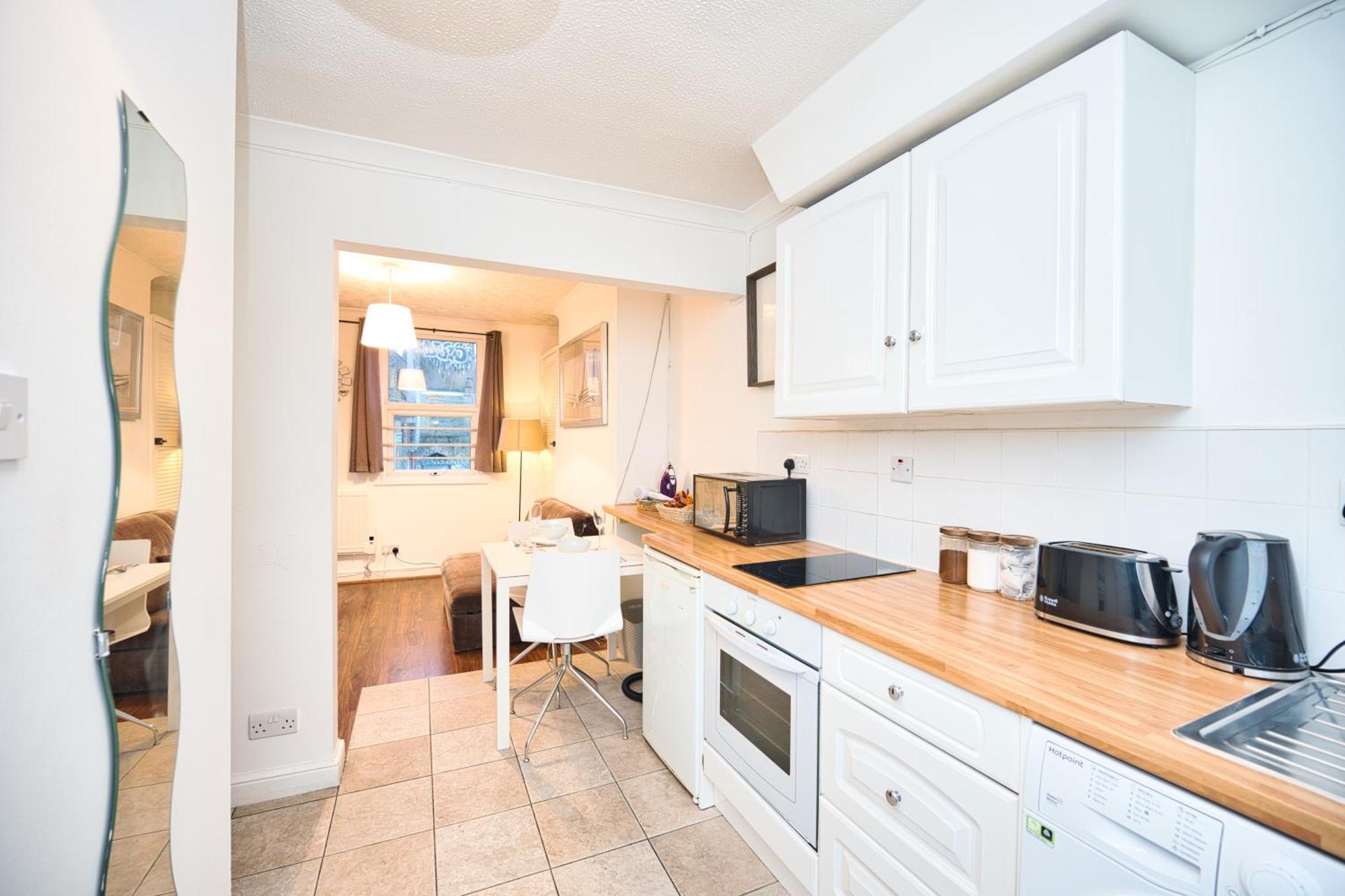Hackney Road, E2 - For 3 London