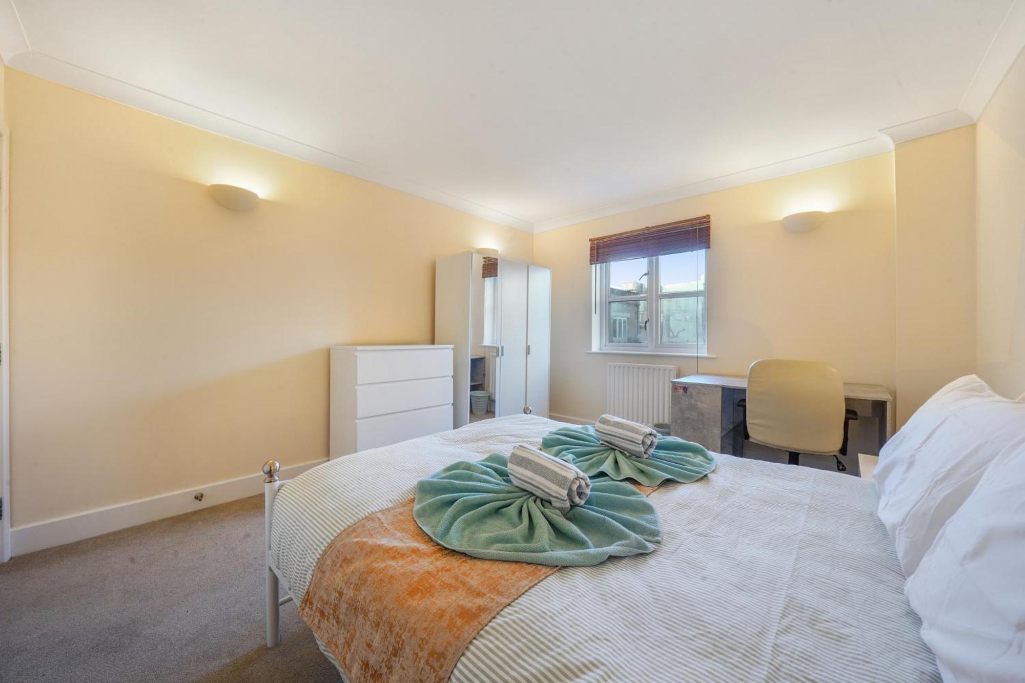 1 Bed Of Whitechapel * London