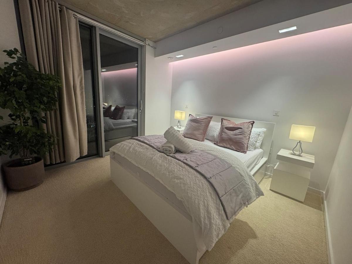 Appartamento Luxury 1 Bedroom In With Free Parking Londra