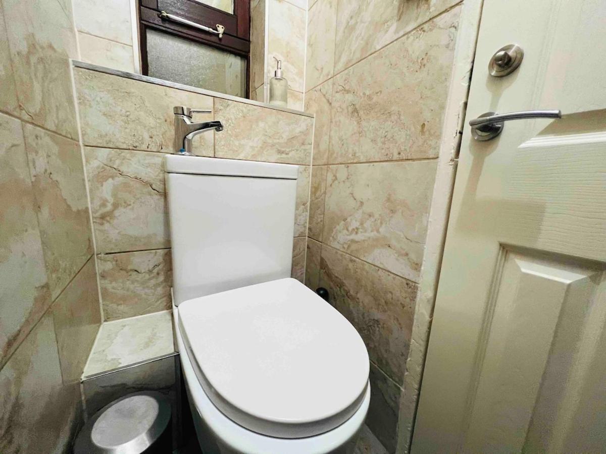 Entire Flat In King's Cross Apartment