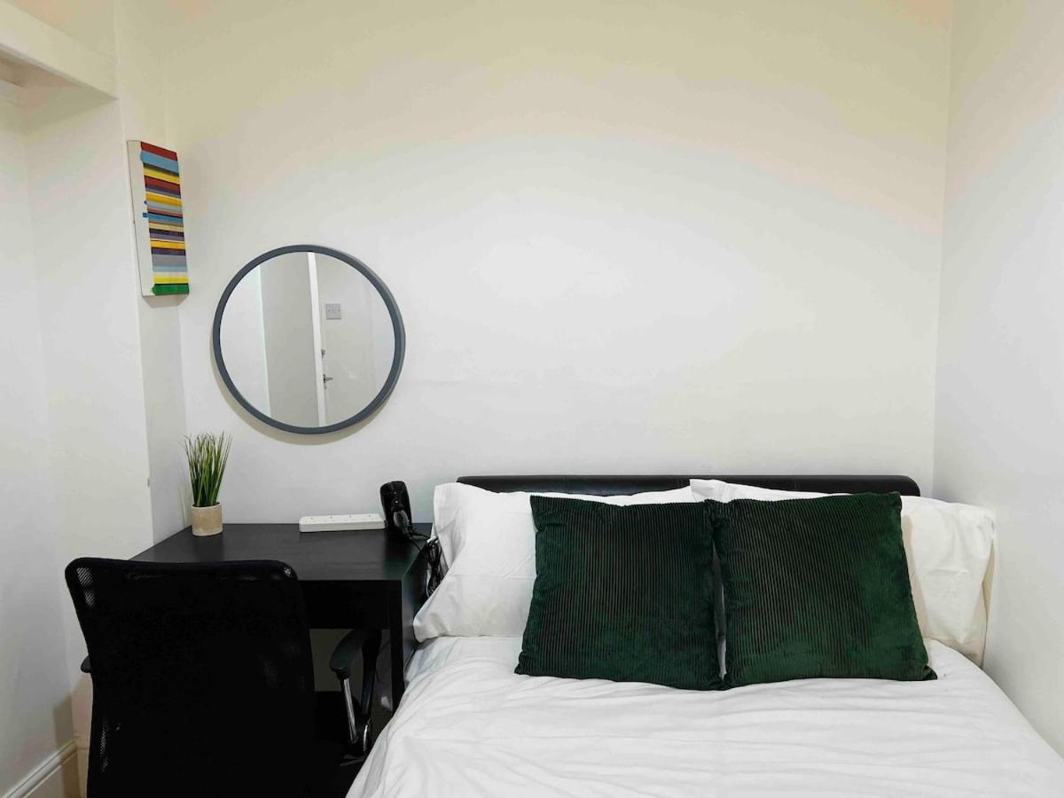 Apartment Entire Flat In King's Cross London