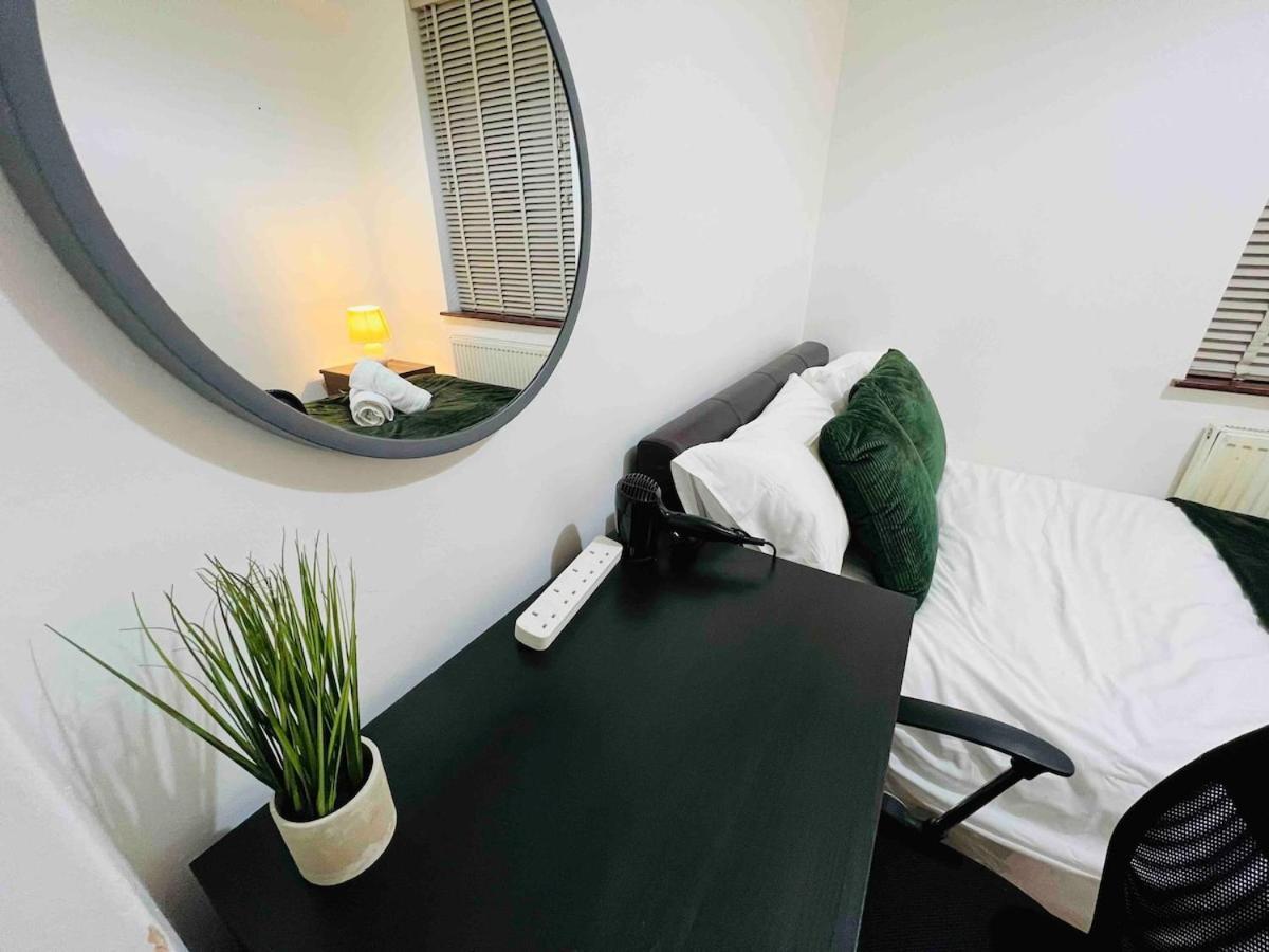 Entire Flat In King's Cross Apartment