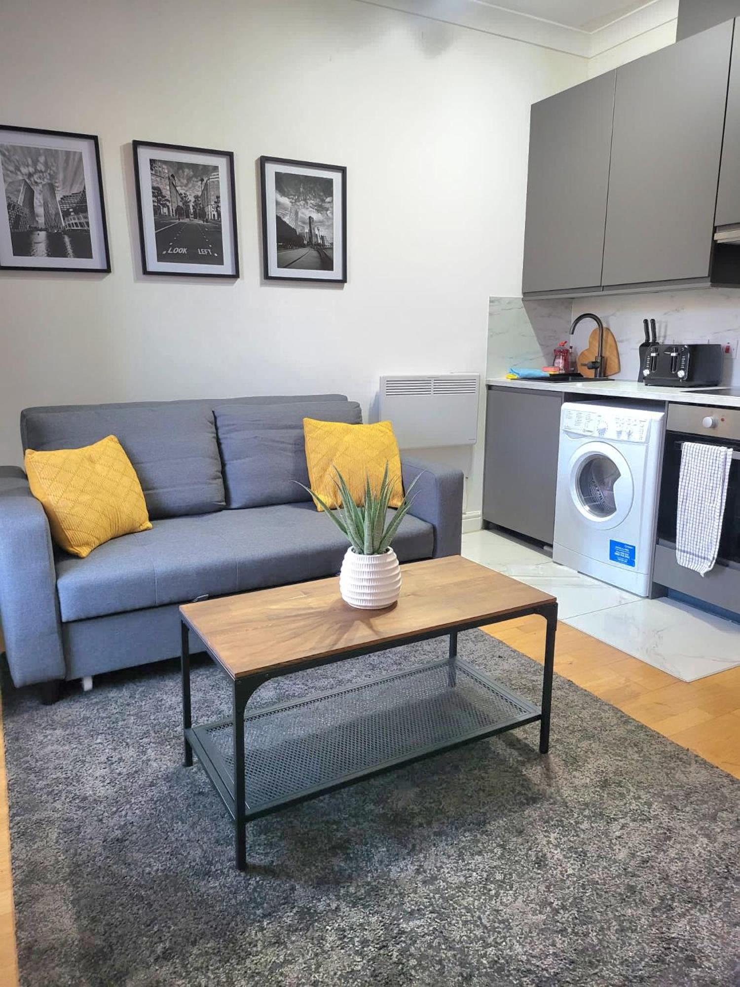 Apartment Entire Near Canary Wharf London