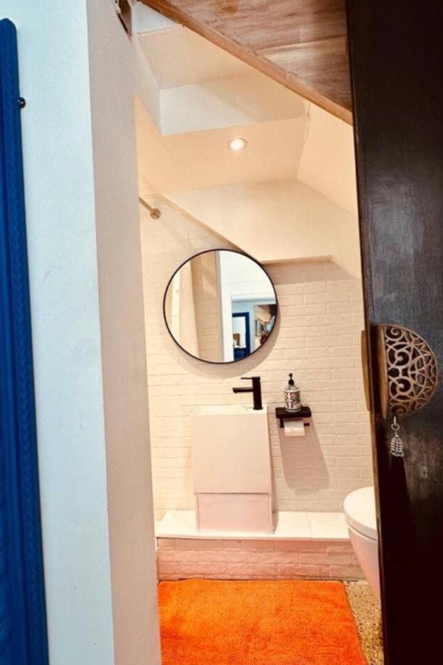 Loft By Let It B Travel Apartment London