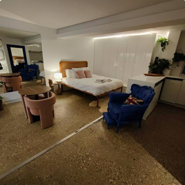 Loft By Let It B Travel London