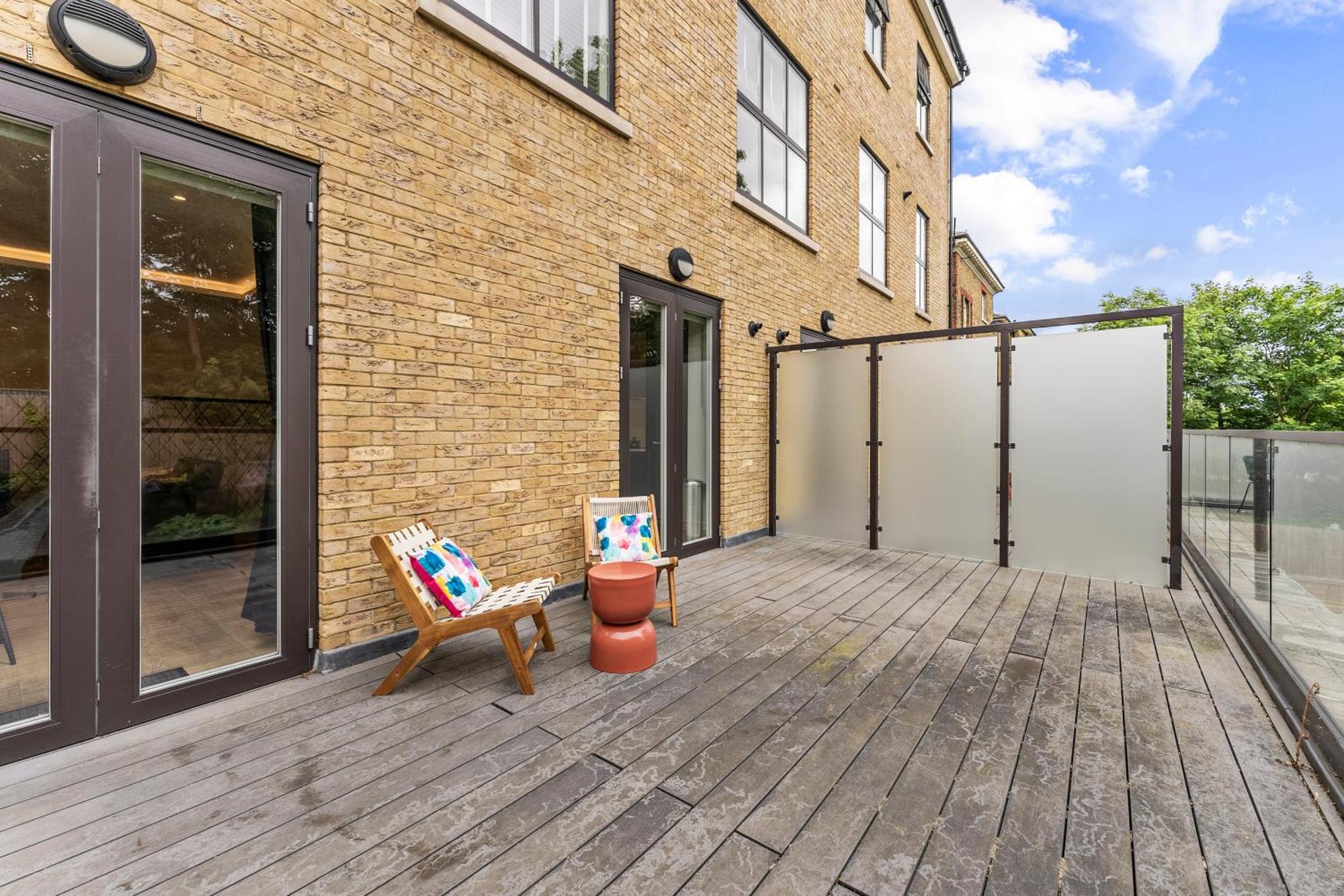 Leilighet Stunning 2 Bed Flat In - Sleeps 8 -balcony