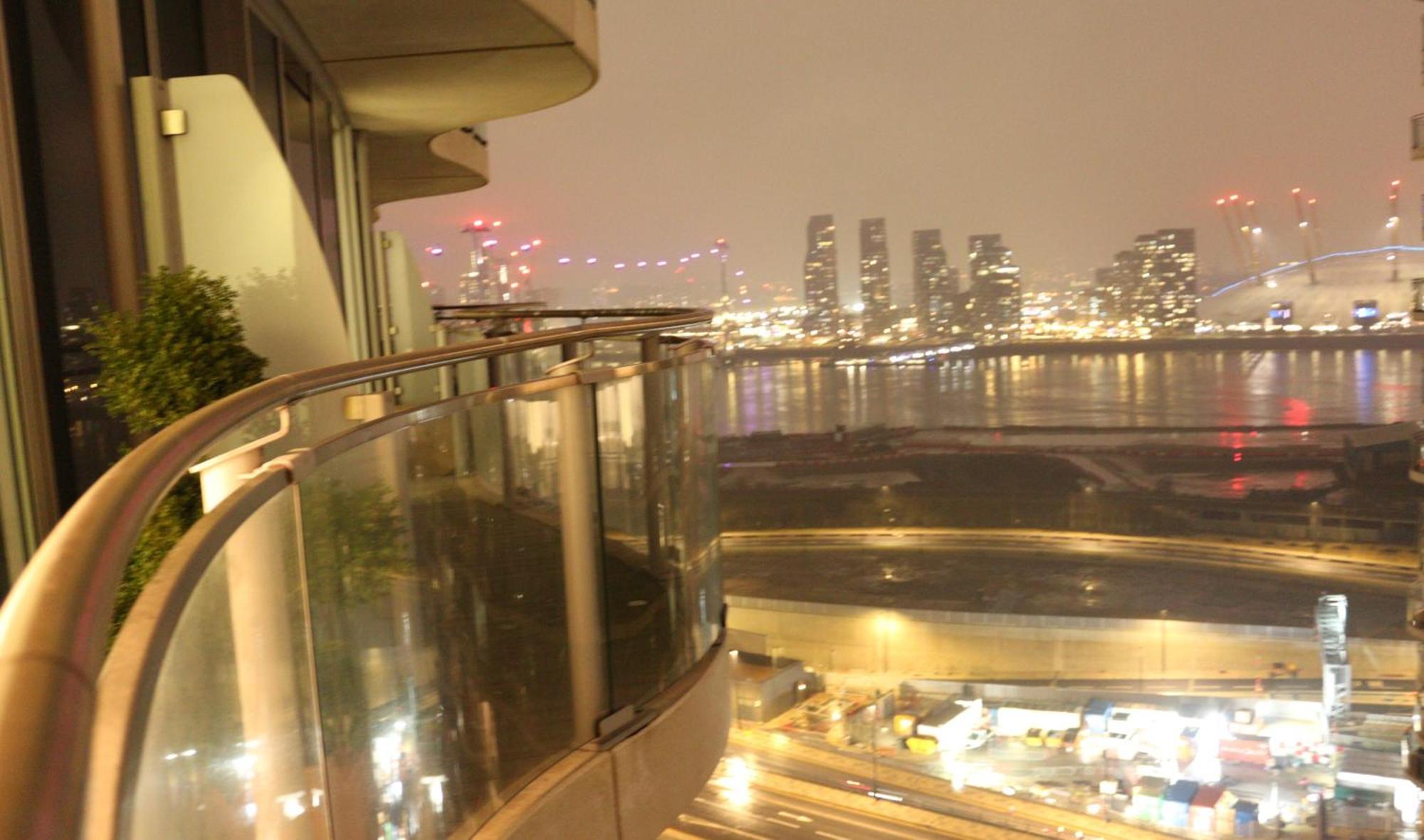 Luxury 1 Bedroom In With Free Parking Appartamento