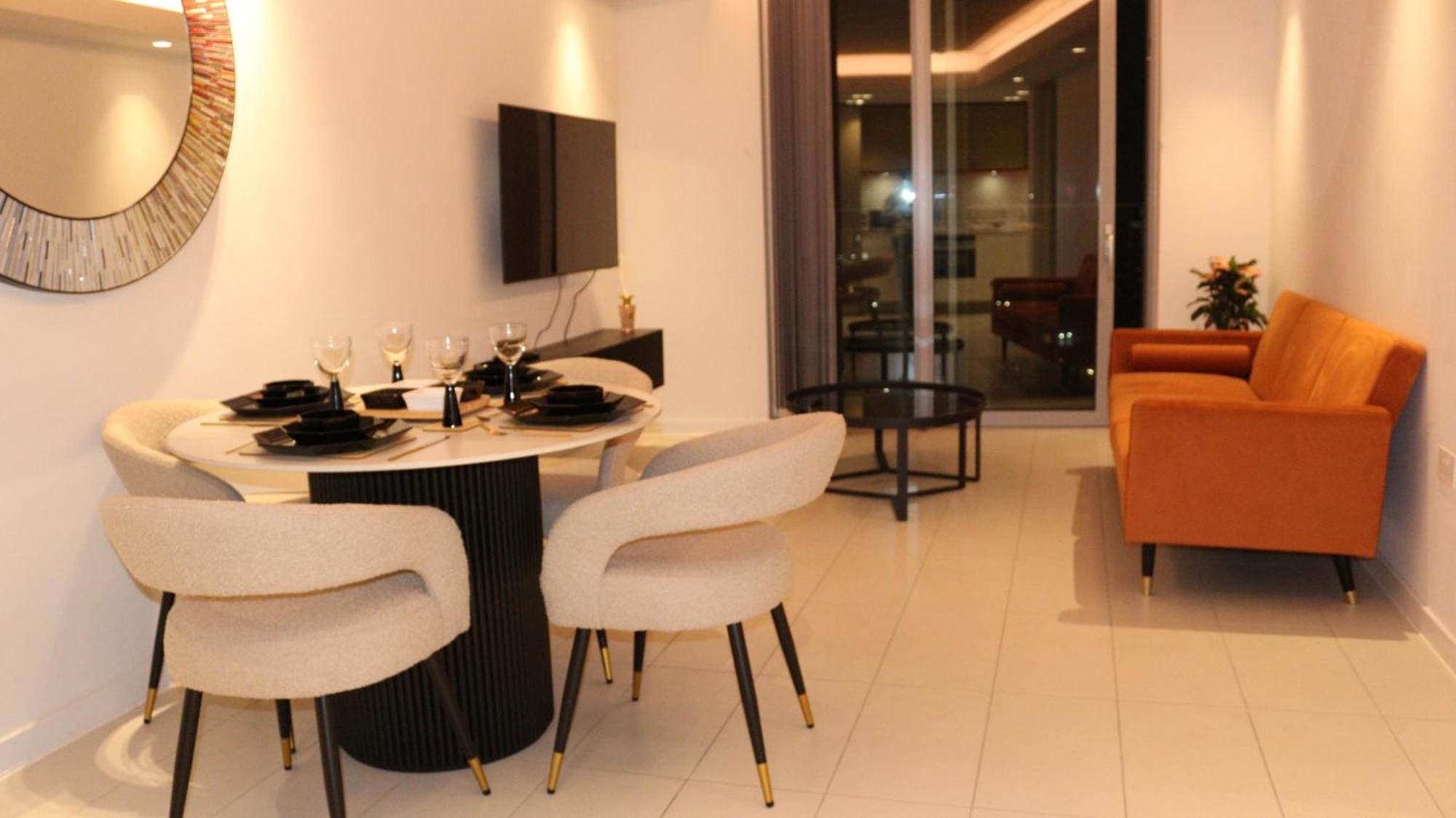 Appartamento Luxury 1 Bedroom In With Free Parking