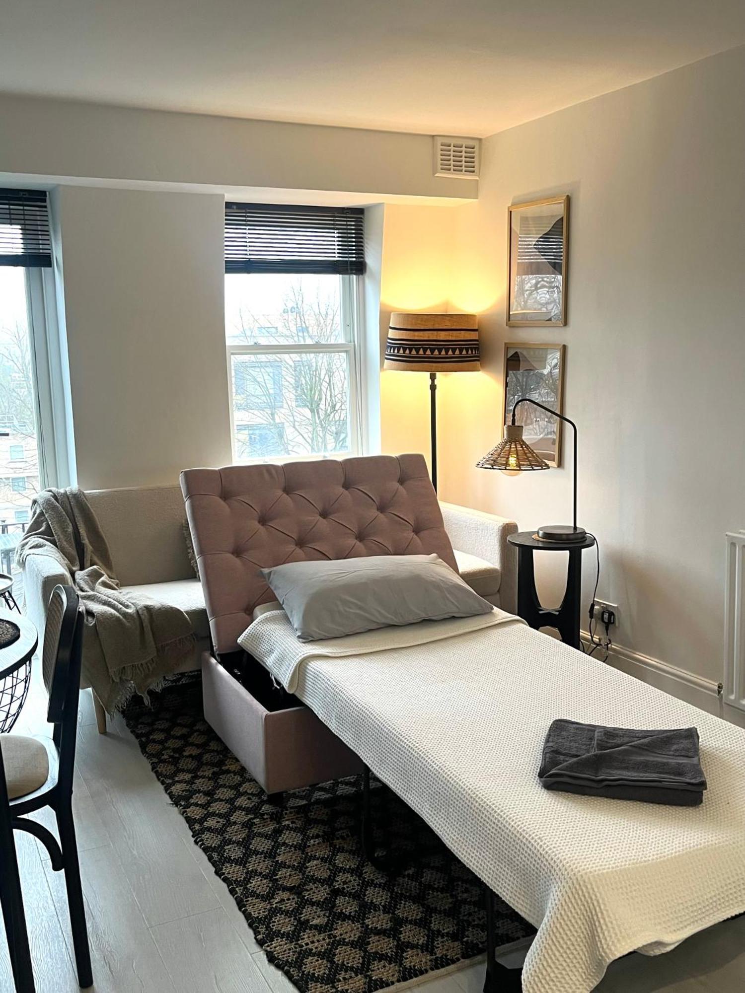 Floor 1 Bedroom Leilighet