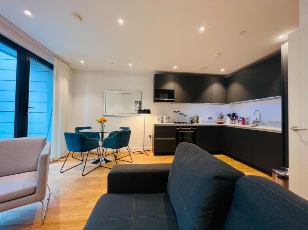 One Bedroom Near Tower Bridge Lägenhet London