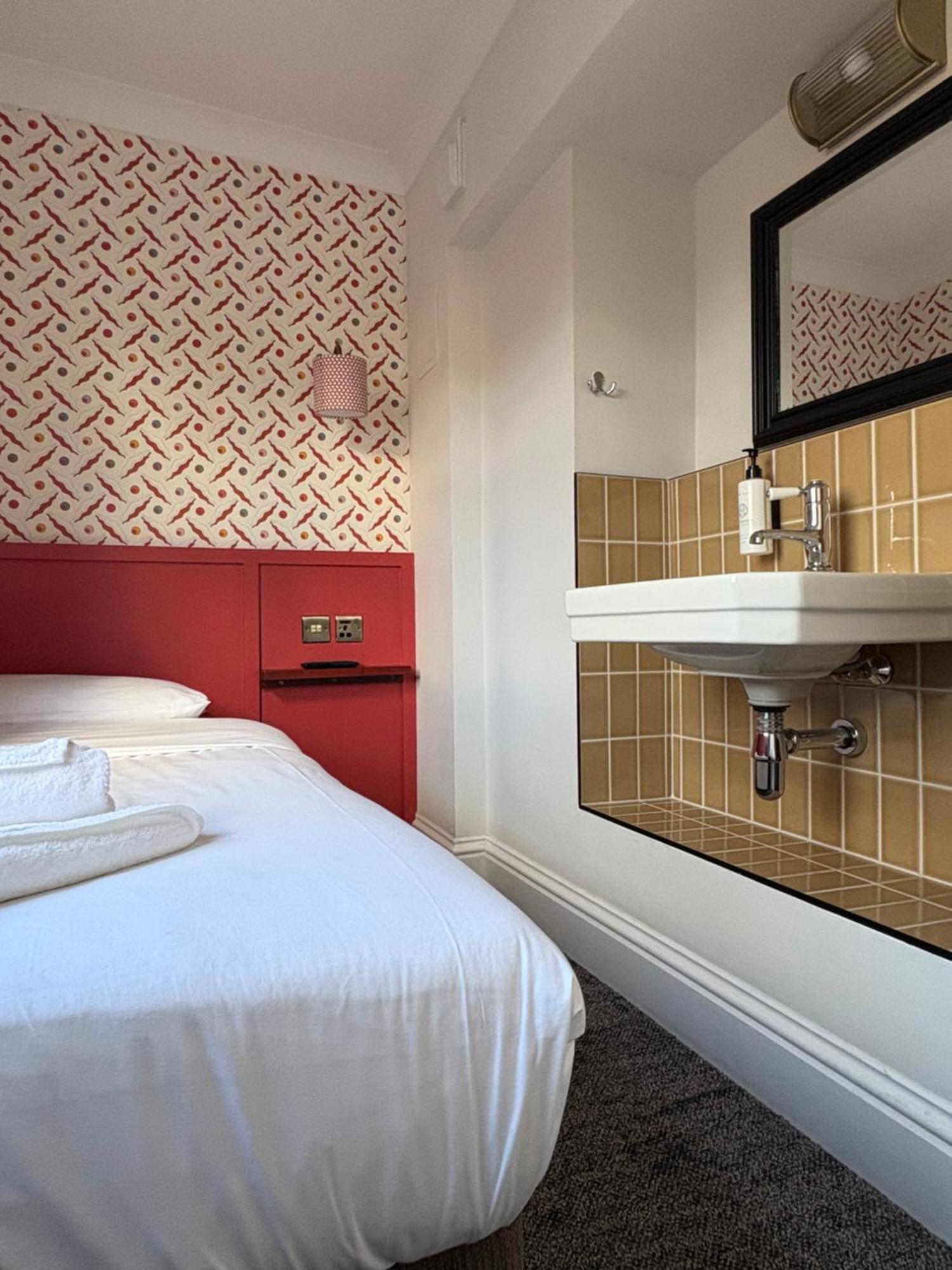 St. David's Paddington Hotel