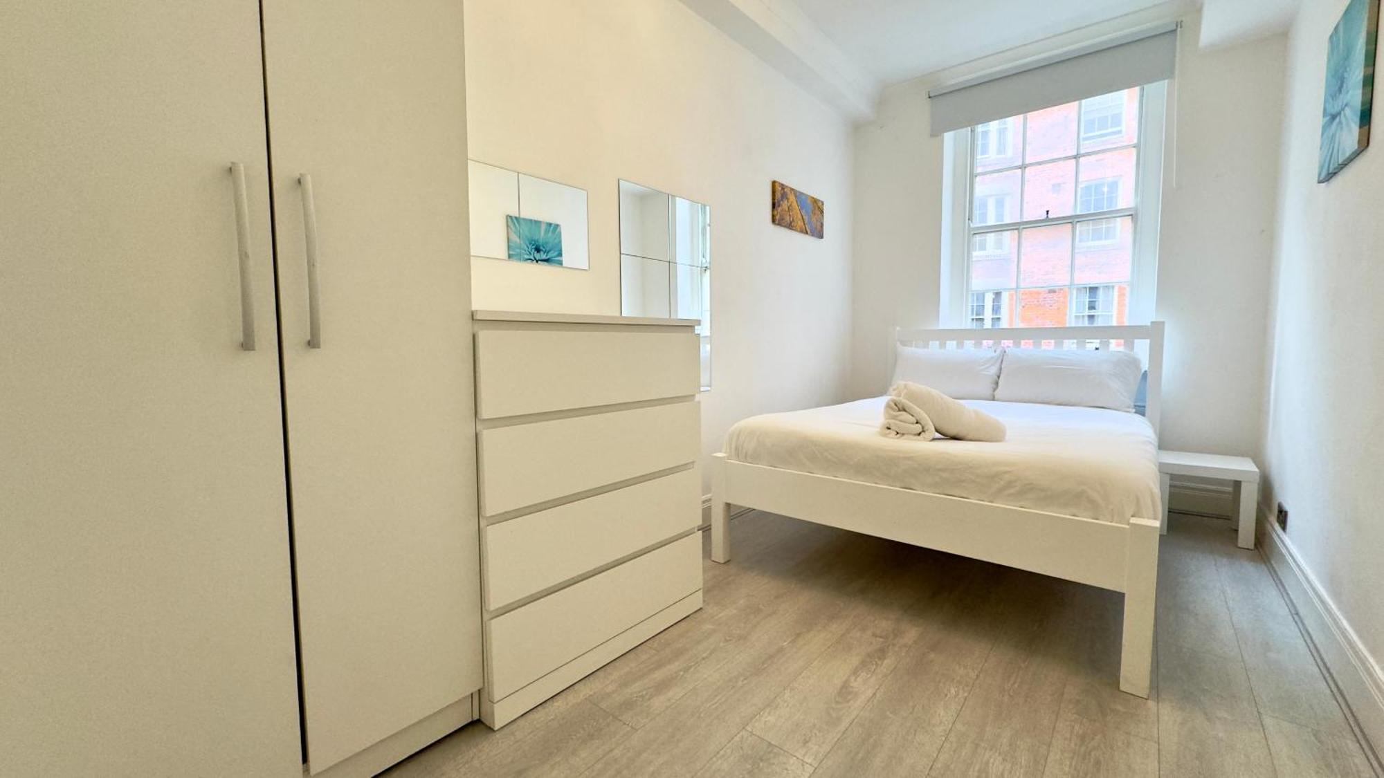 Apartment Cute 2 Bedroom *