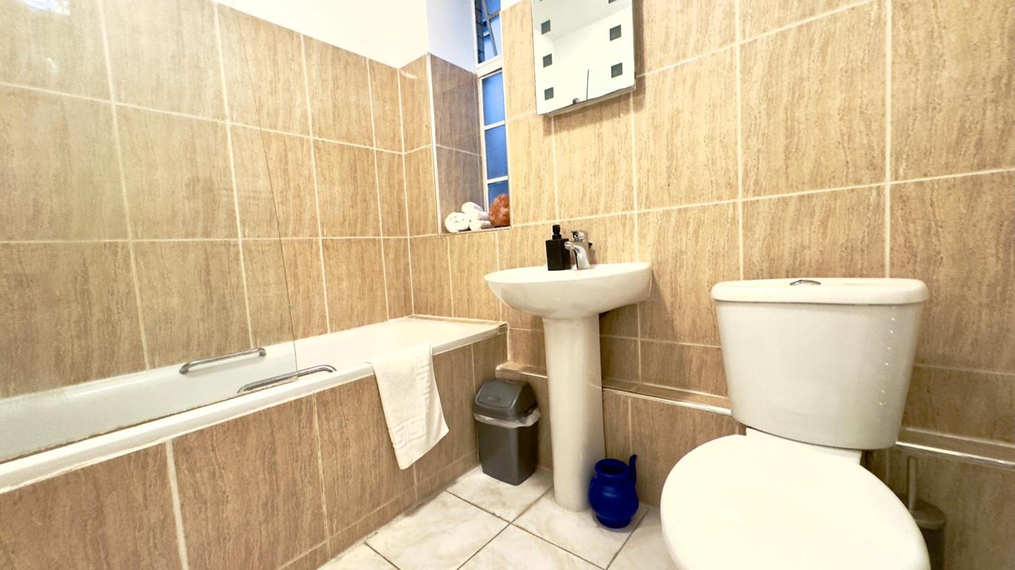 Cute 2 Bedroom Apartment