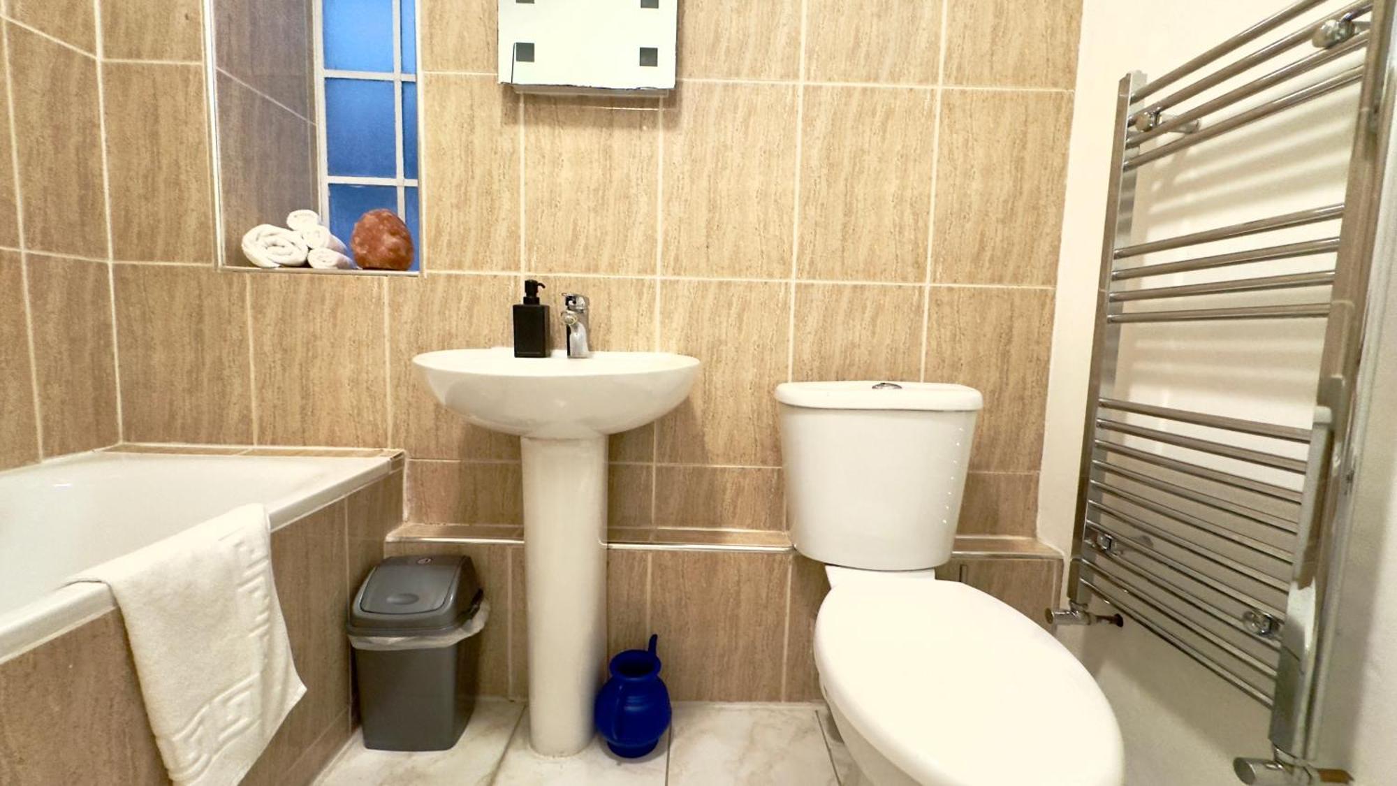 Cute 2 Bedroom Apartment London