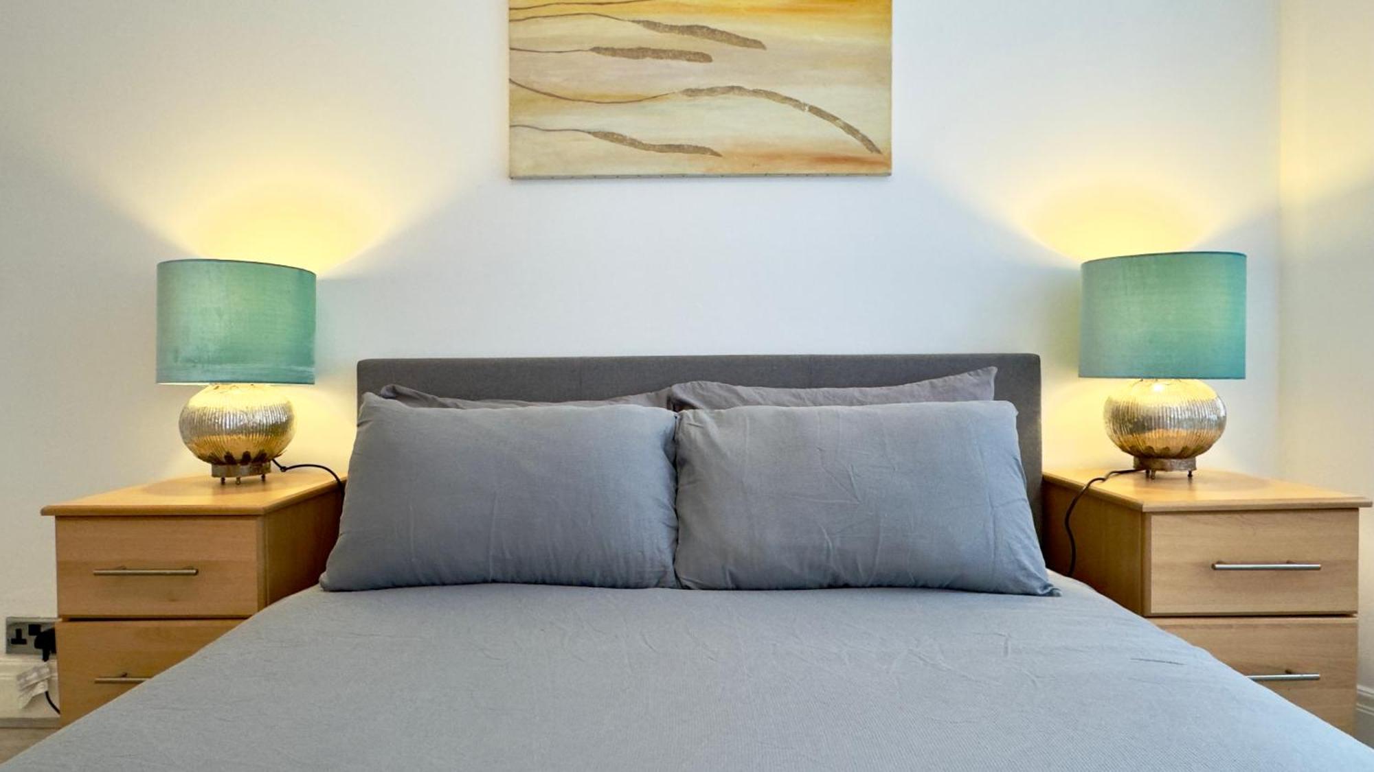 Apartment Cute 2 Bedroom London